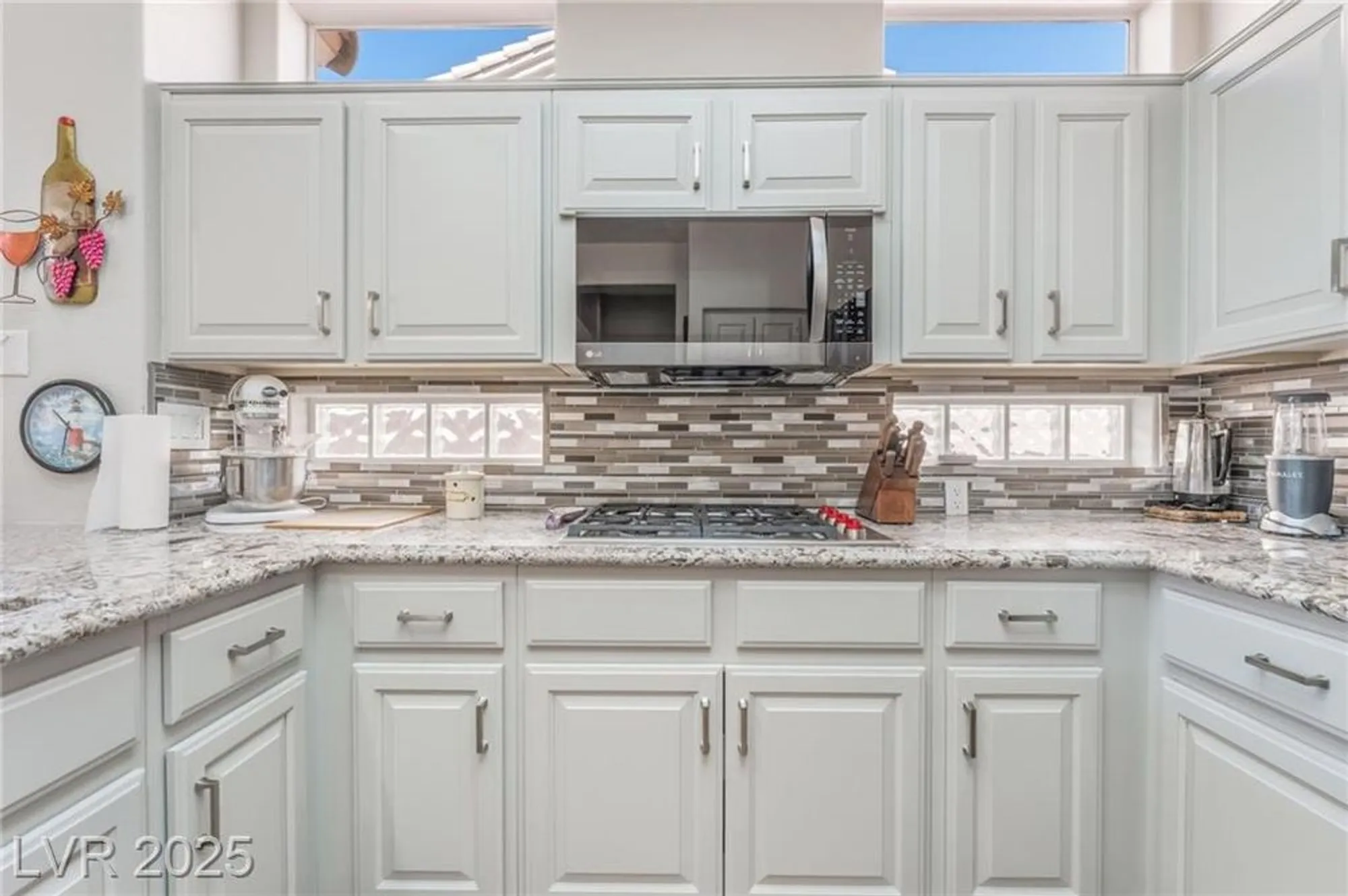 Property Slideshow image 19 of 42 | 10413 willamette pl, Las Vegas, NV, 89134