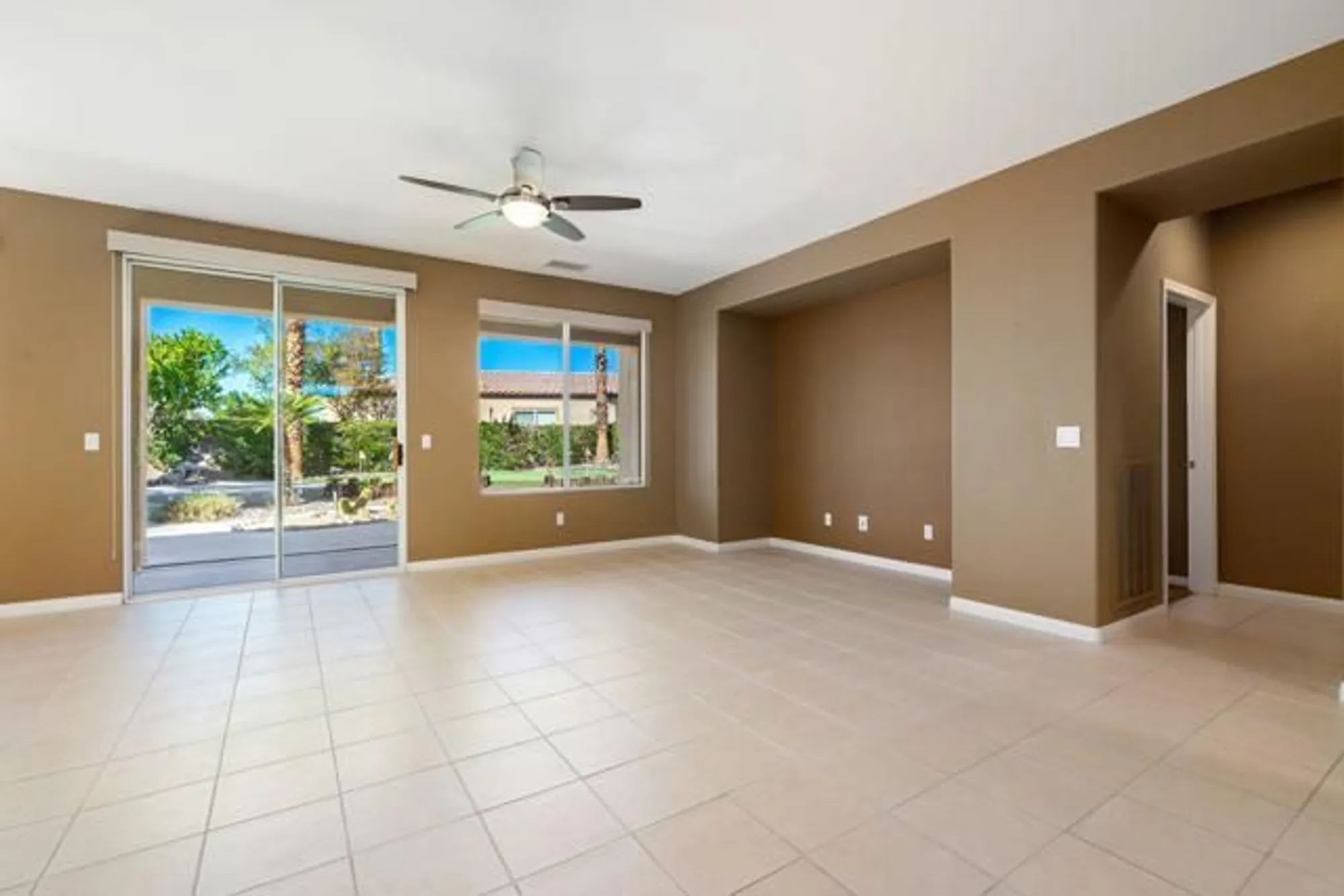 Property Slideshow image 12 of 79 | 81626 prism dr, La Quinta, CA, 92253