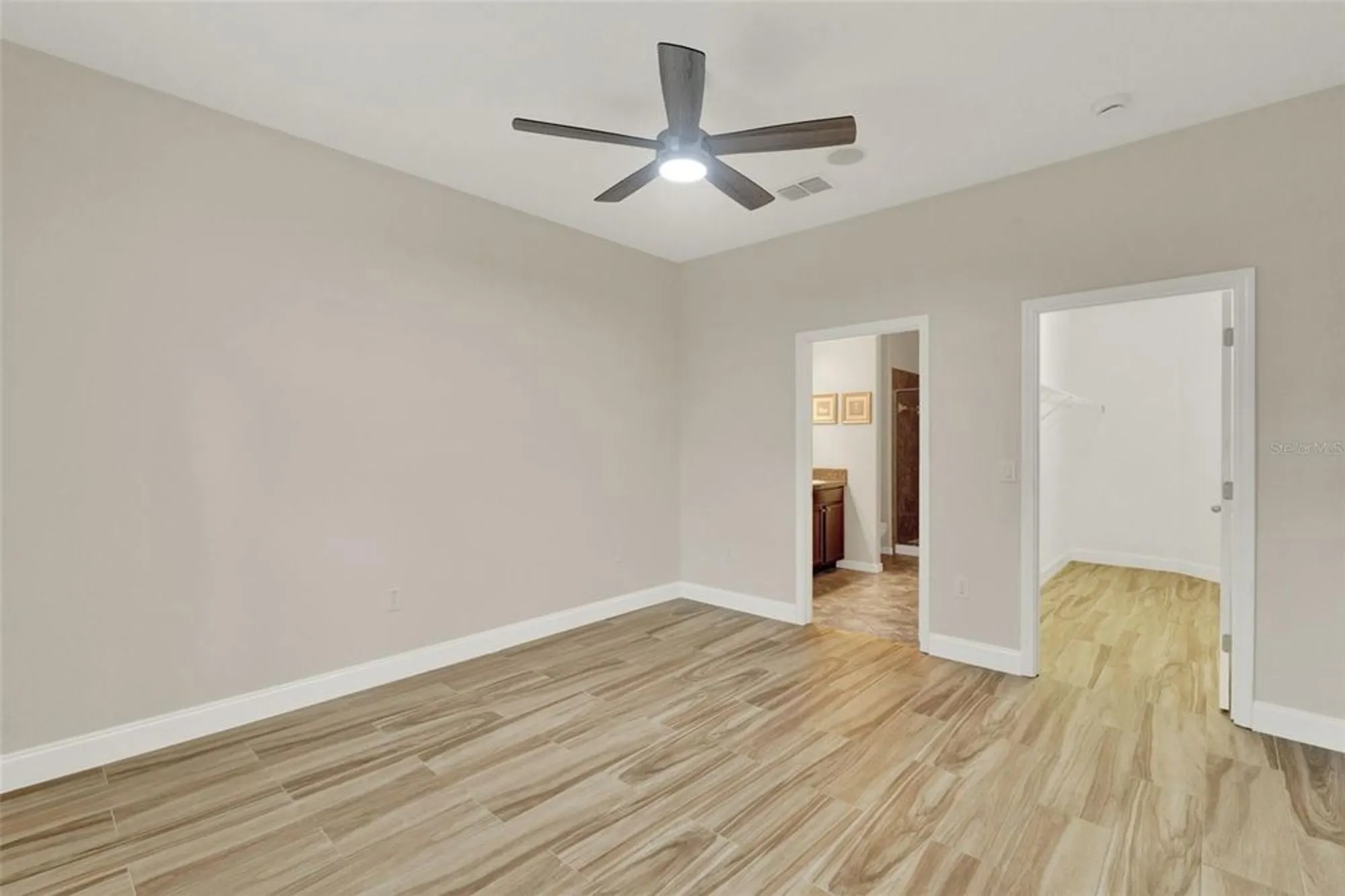 Property Slideshow image 22 of 42 | 3210 sonesta ct b, Clermont, FL, 34711