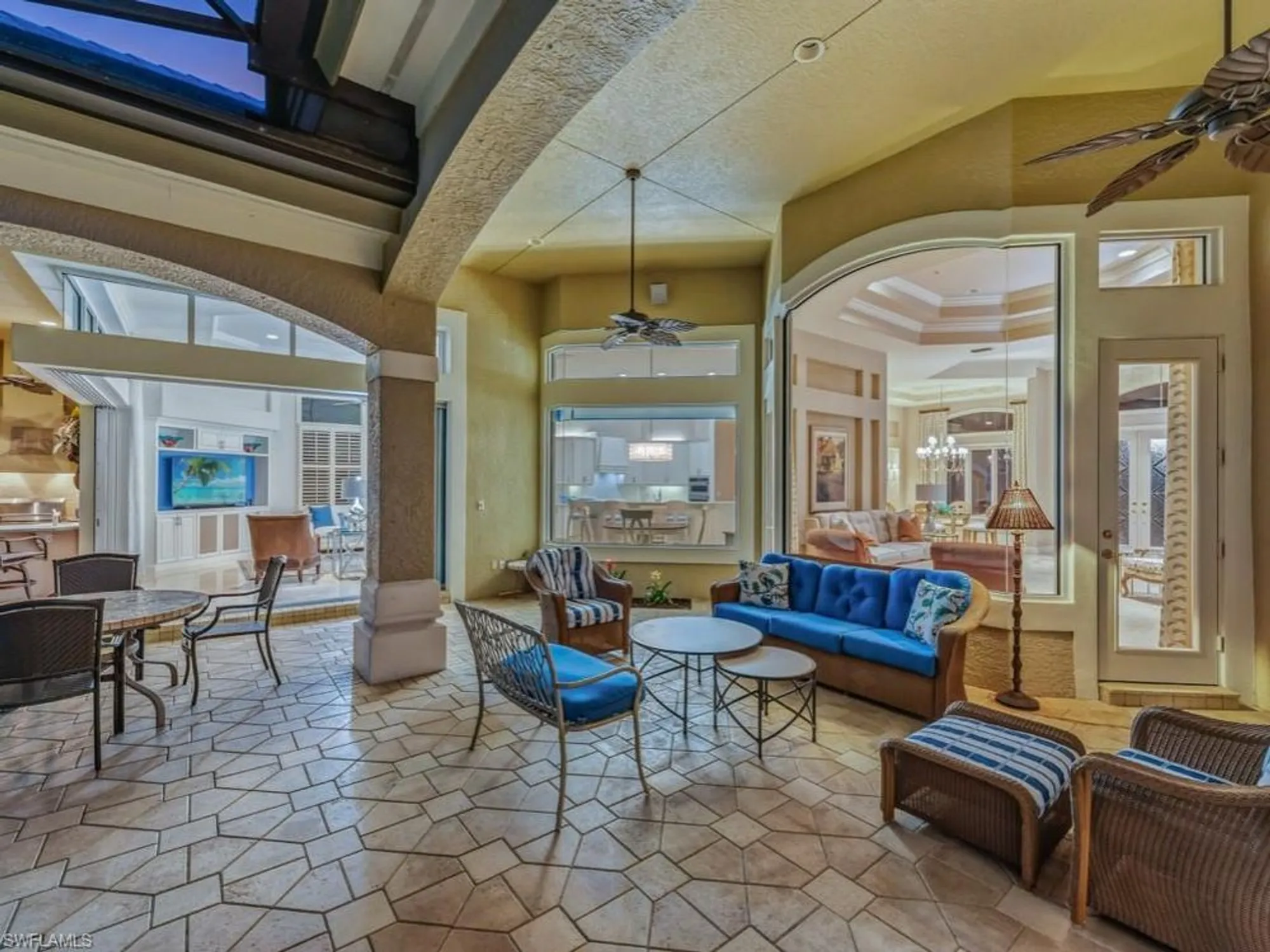 Property Slideshow image 34 of 48 | 3440 creekview dr, Bonita Springs, FL, 34134