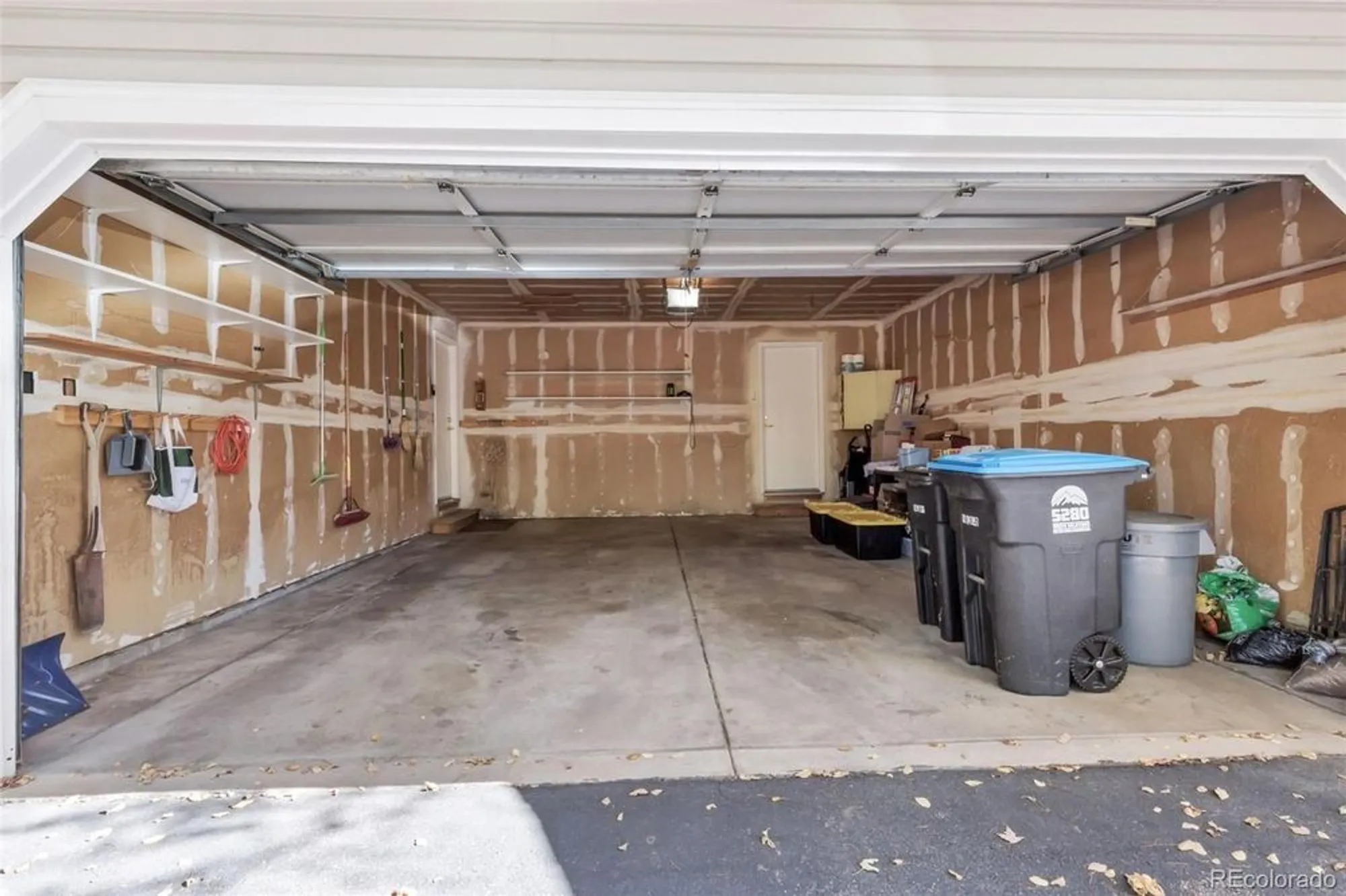 Property Slideshow image 40 of 49 | 13886 e linvale pl, Aurora, CO, 80014