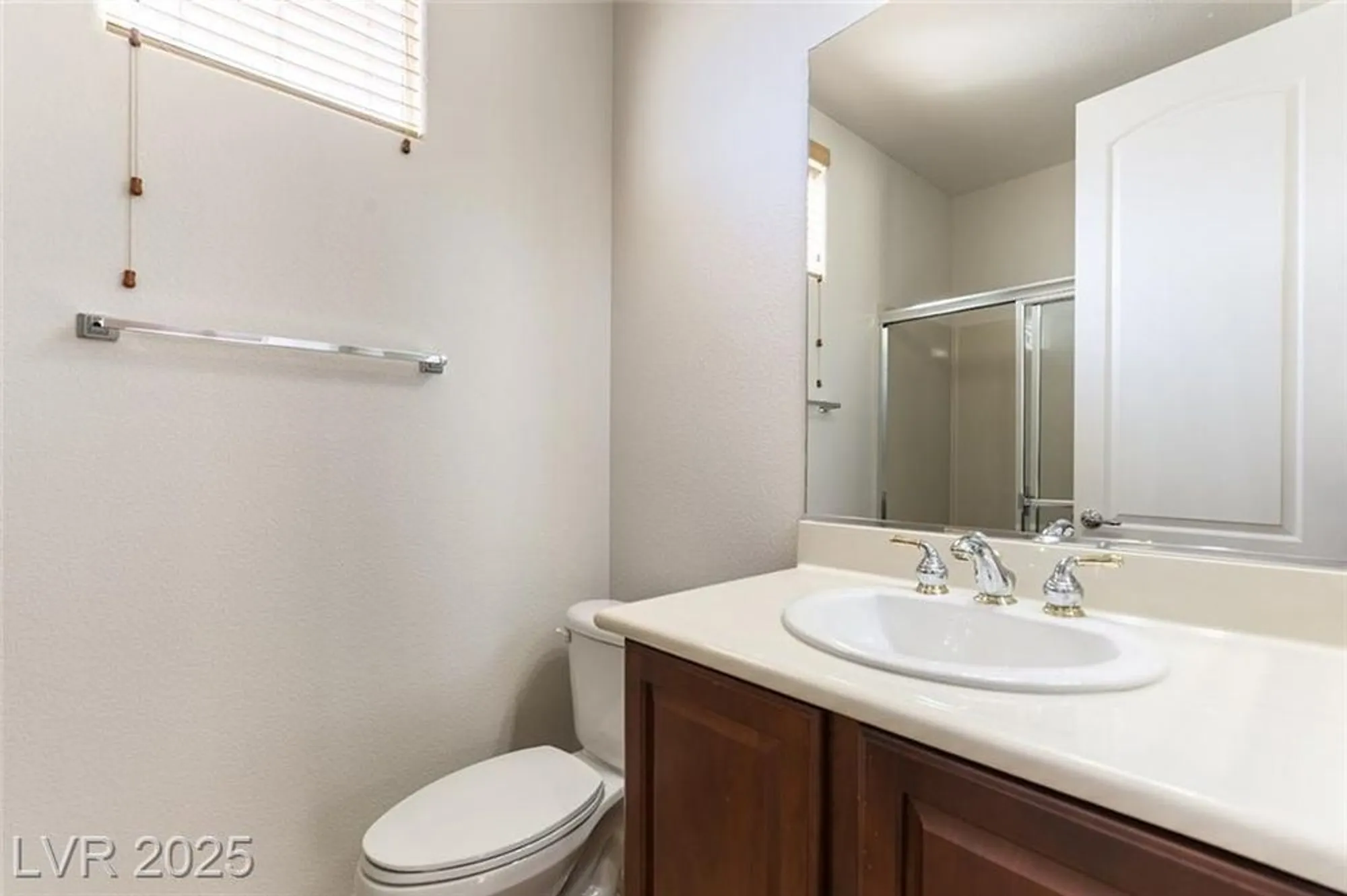 Property Slideshow image 23 of 40 | 2373 ozark plateau dr, Henderson, NV, 89044