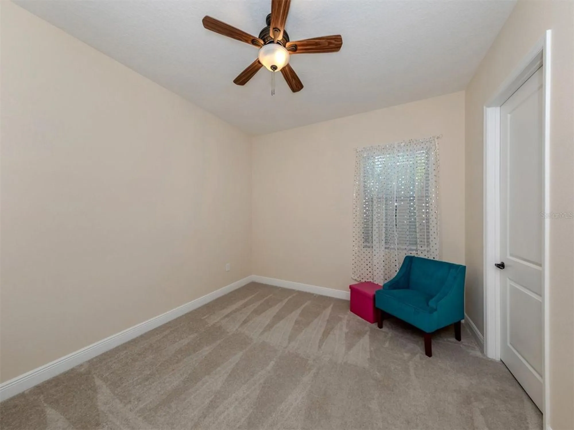 Property Slideshow image 19 of 60 | 26825 weiskopf dr, Englewood, FL, 34223