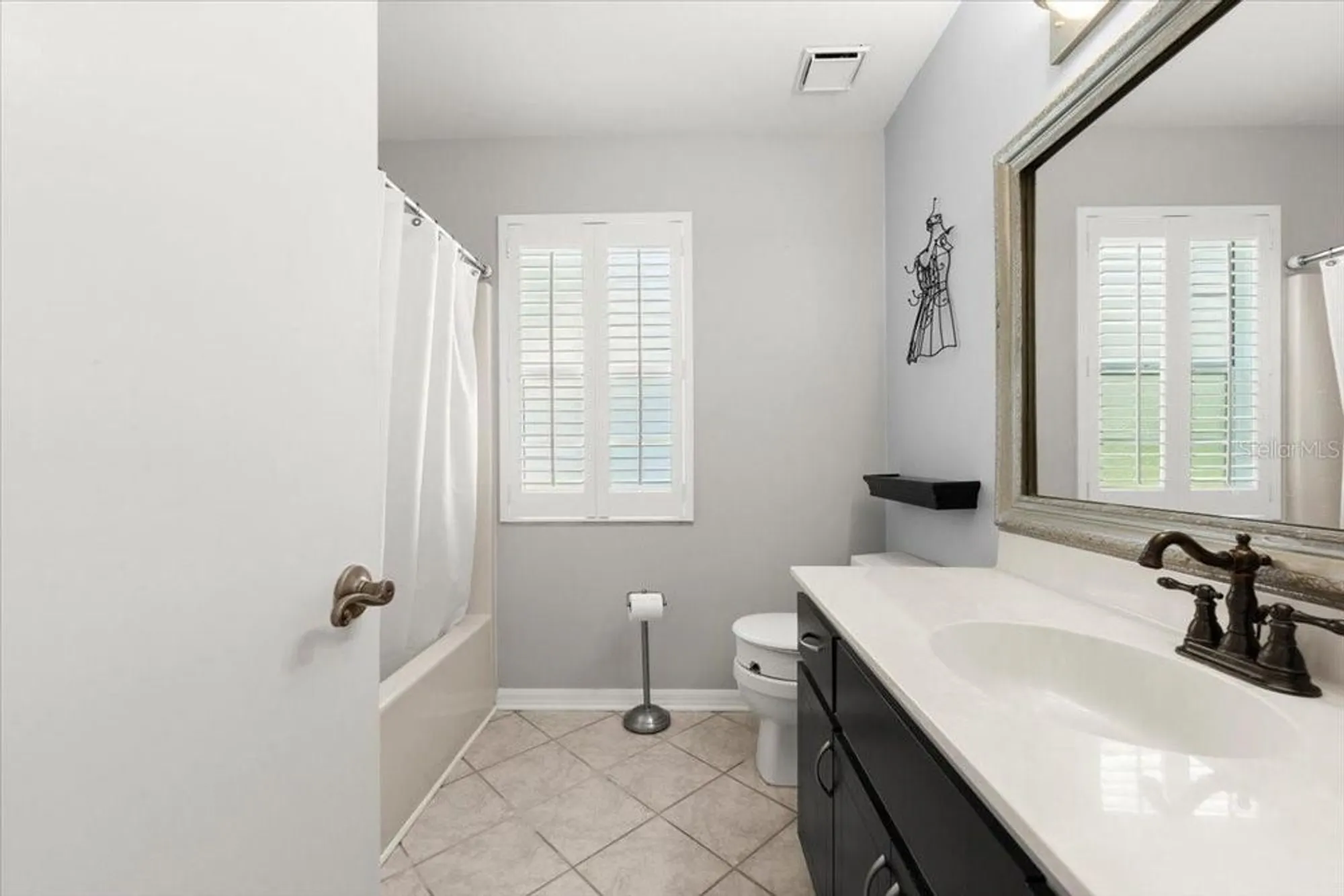 Property Slideshow image 22 of 63 | 124 kingbird cir 2040, Daytona Beach, FL, 32119