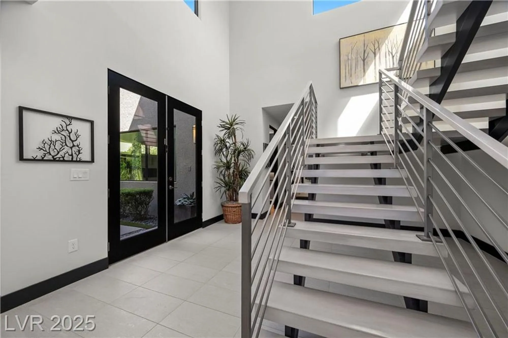 Property Slideshow image 18 of 99 | 5 highland cove ln, Henderson, NV, 89011