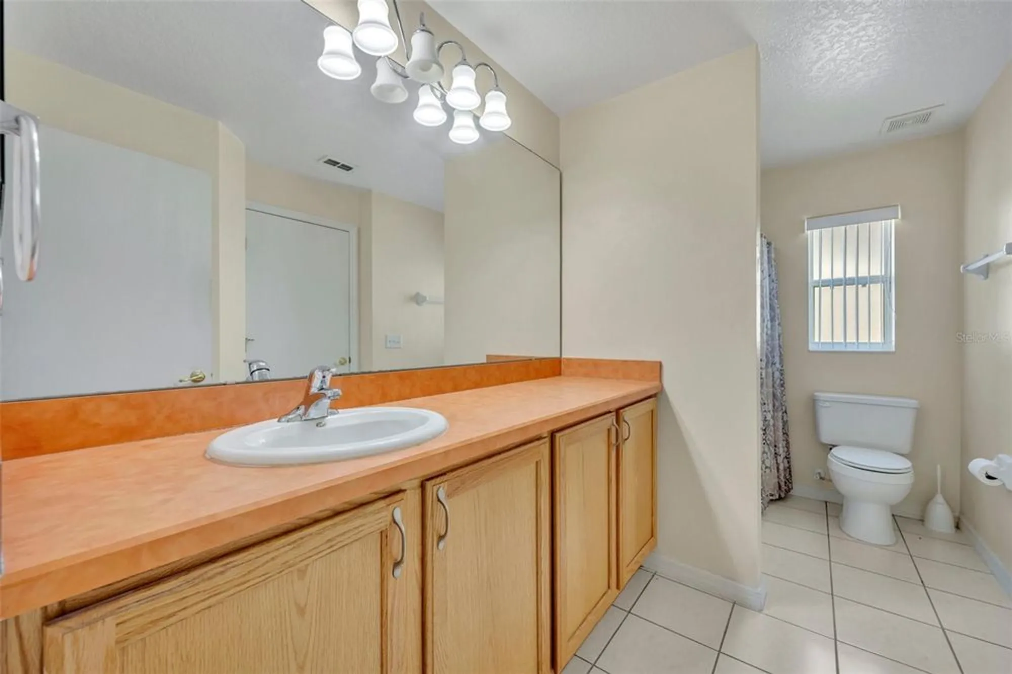 Property Slideshow image 22 of 35 | 540 grand canal dr, Kissimmee, FL, 34759