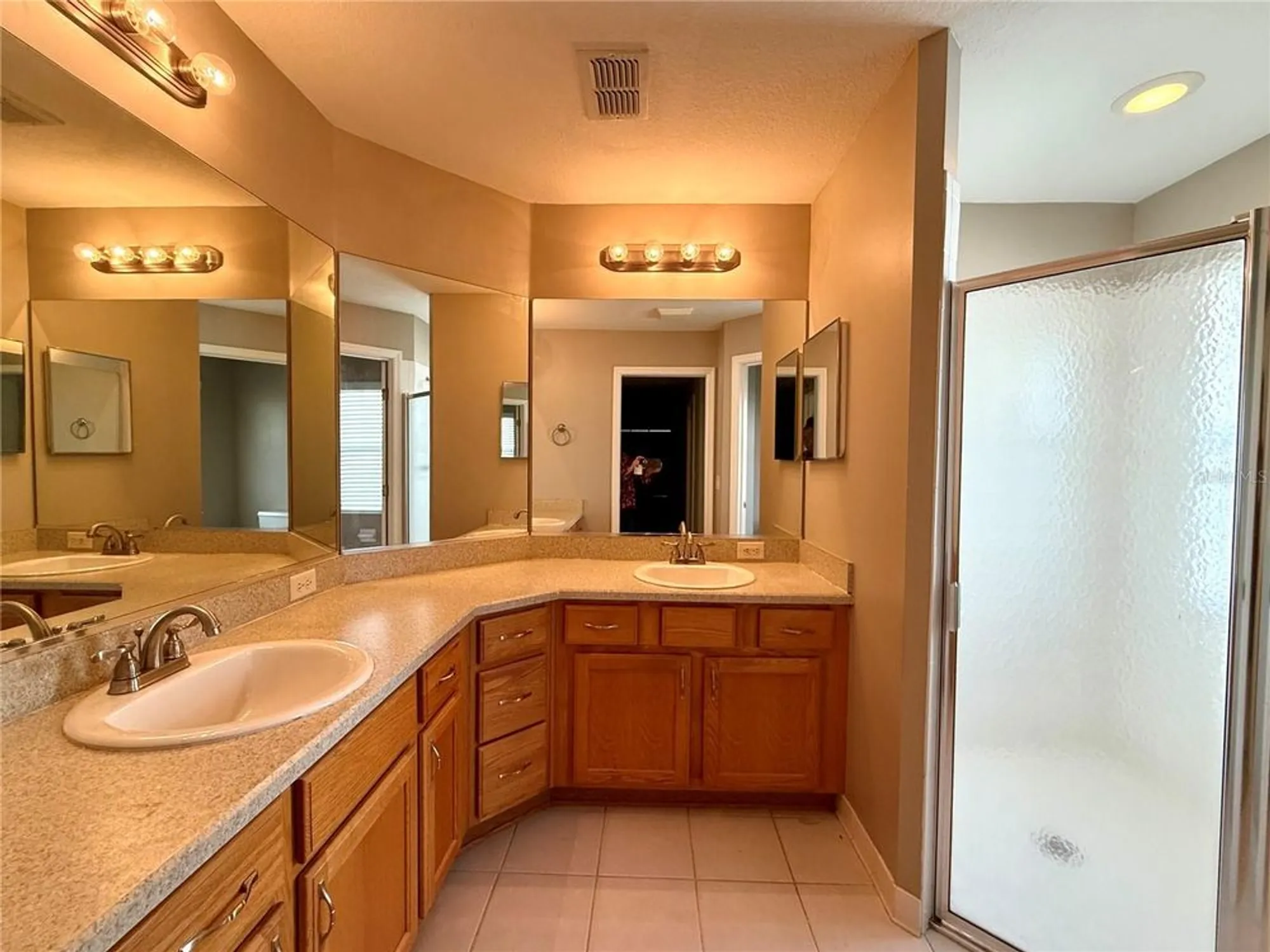 Property Slideshow image 23 of 52 | 15235 sw 14th avenue rd, Ocala, FL, 34473