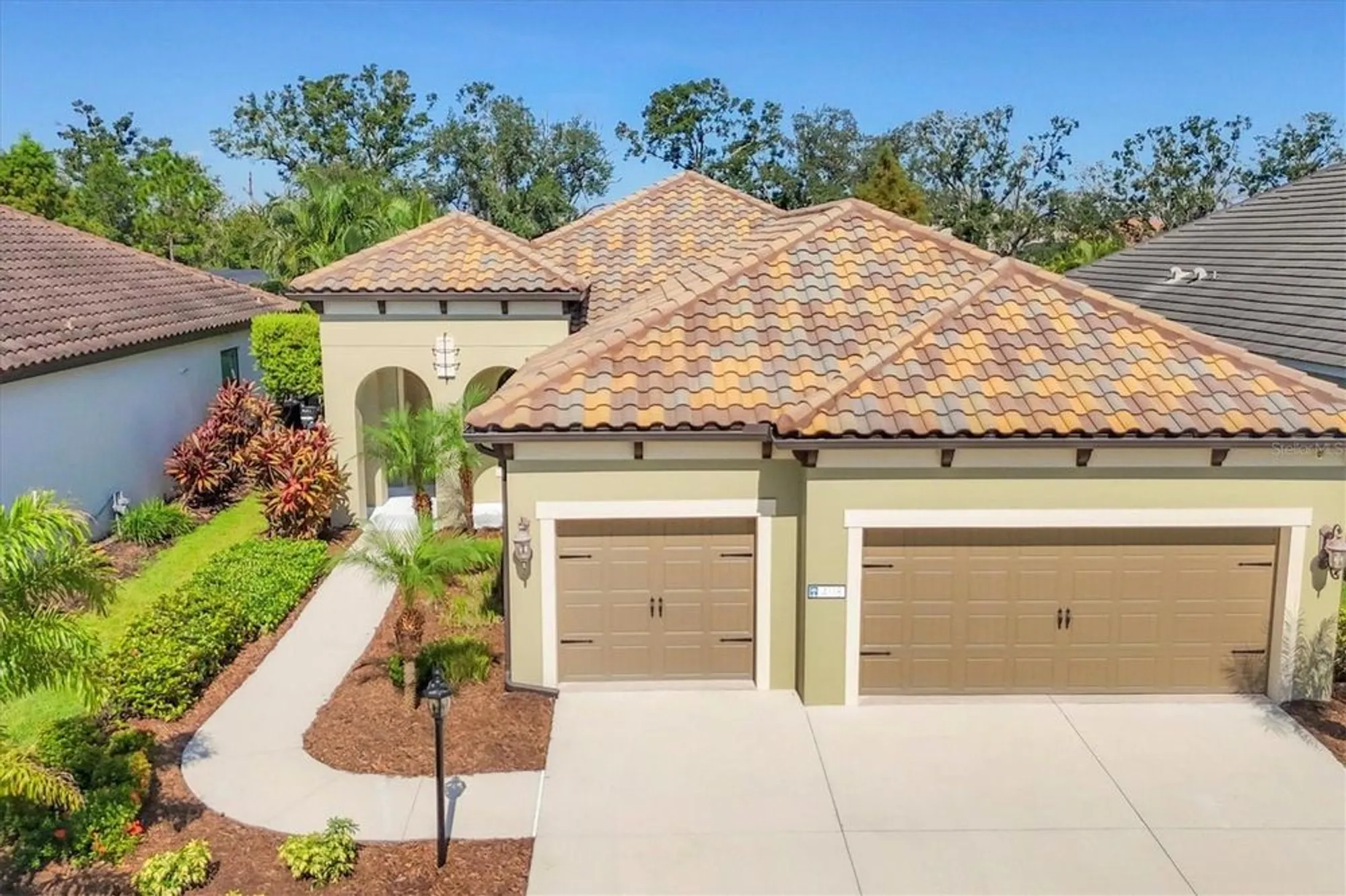 Property Slideshow image 6 of 83 | 4118 midnight blue run, Bradenton, FL, 34211