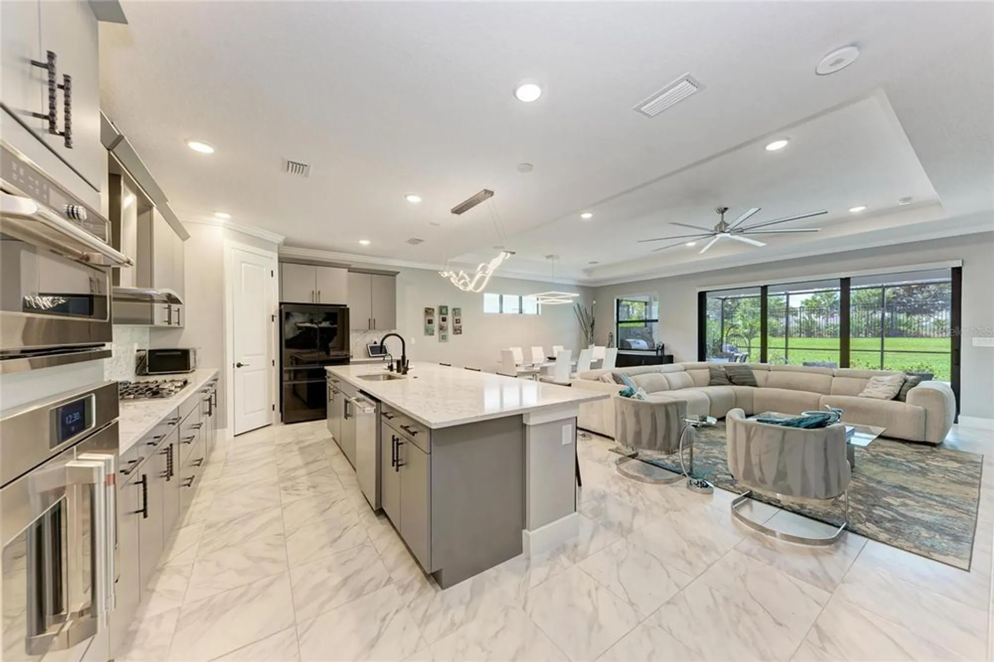 Property Slideshow image 11 of 83 | 17814 cresswind ter, Bradenton, FL, 34211