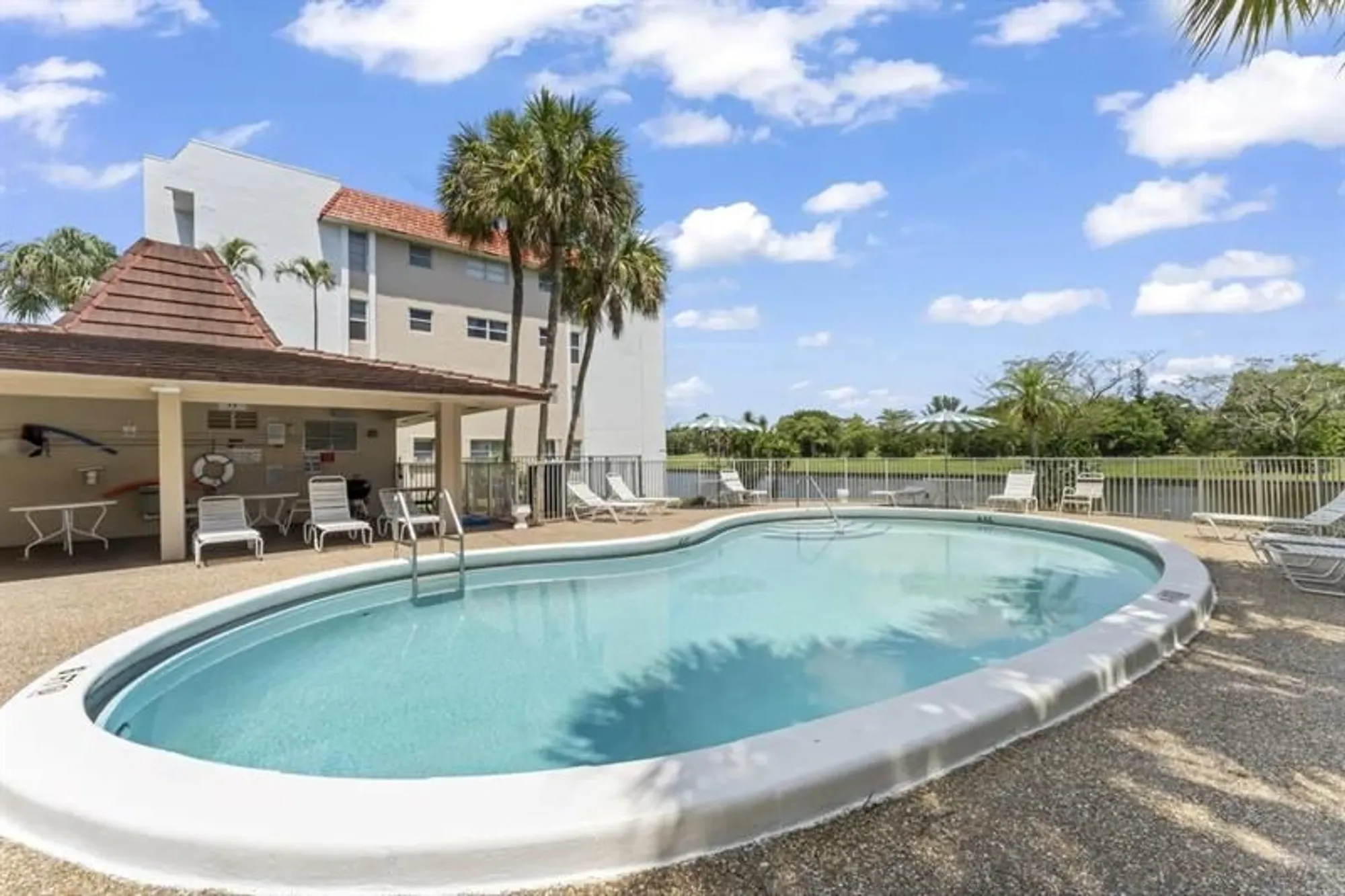 Property Slideshow image 20 of 28 | 3774 inverrary blvd apt 101p, Lauderhill, FL, 33319