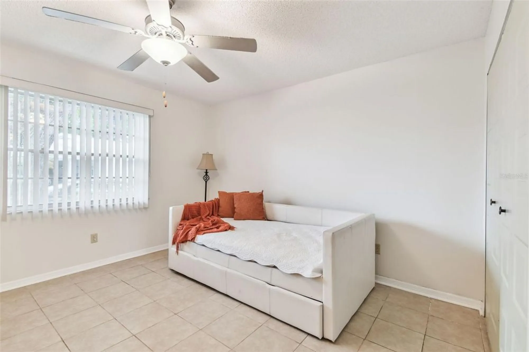 Property Slideshow image 19 of 50 | 2301 grenoble pl # 1, Sun City Center, FL, 33573