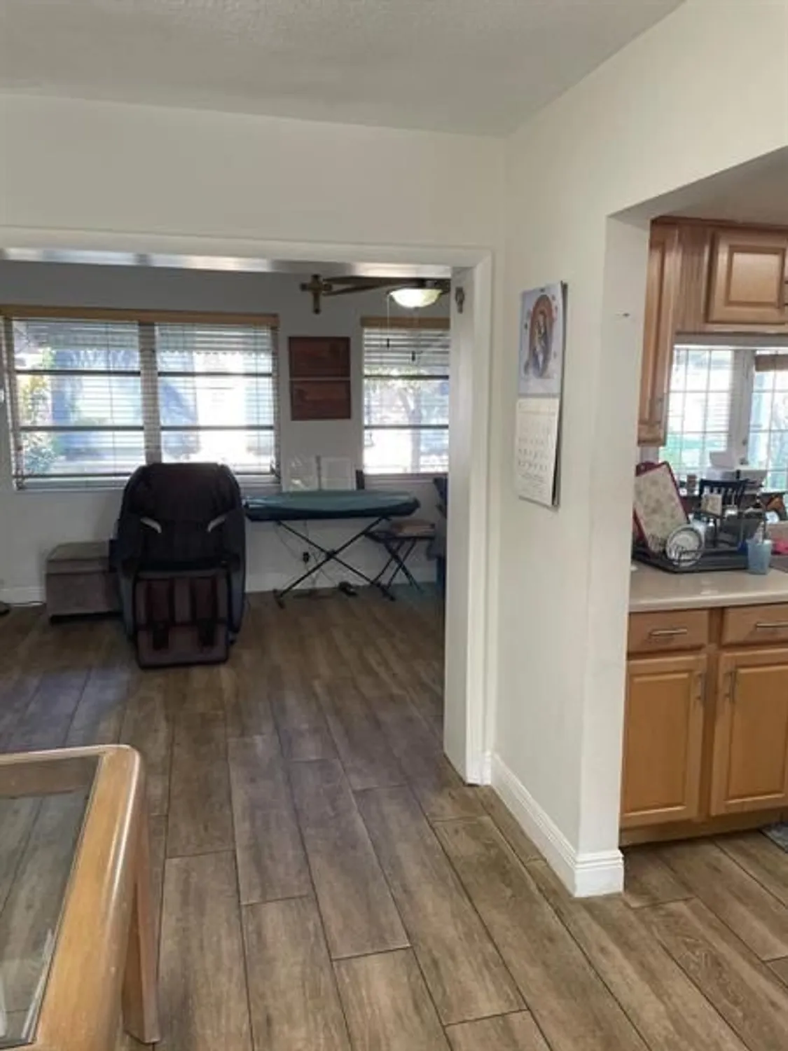 Property Slideshow image 7 of 20 | 4401 nw 43rd ave, Tamarac, FL, 33319