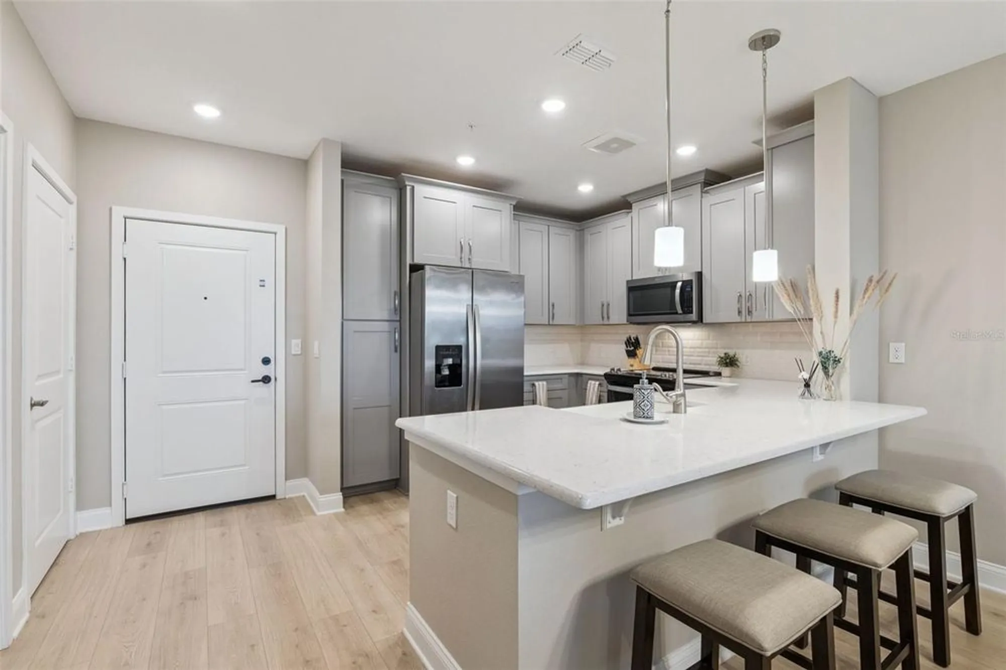 Property Slideshow image 15 of 58 | 7565 laureate blvd unit 3304, Orlando, FL, 32827