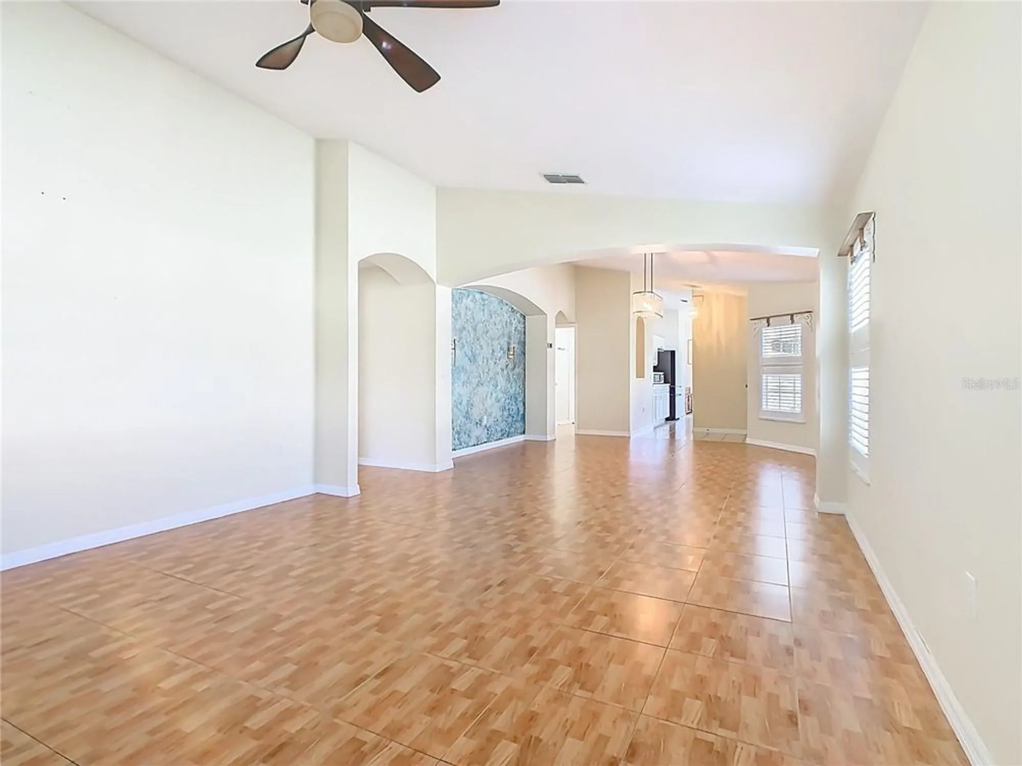 Property Slideshow image 6 of 49 | 205 bell tower xing, Poinciana, FL, 34759