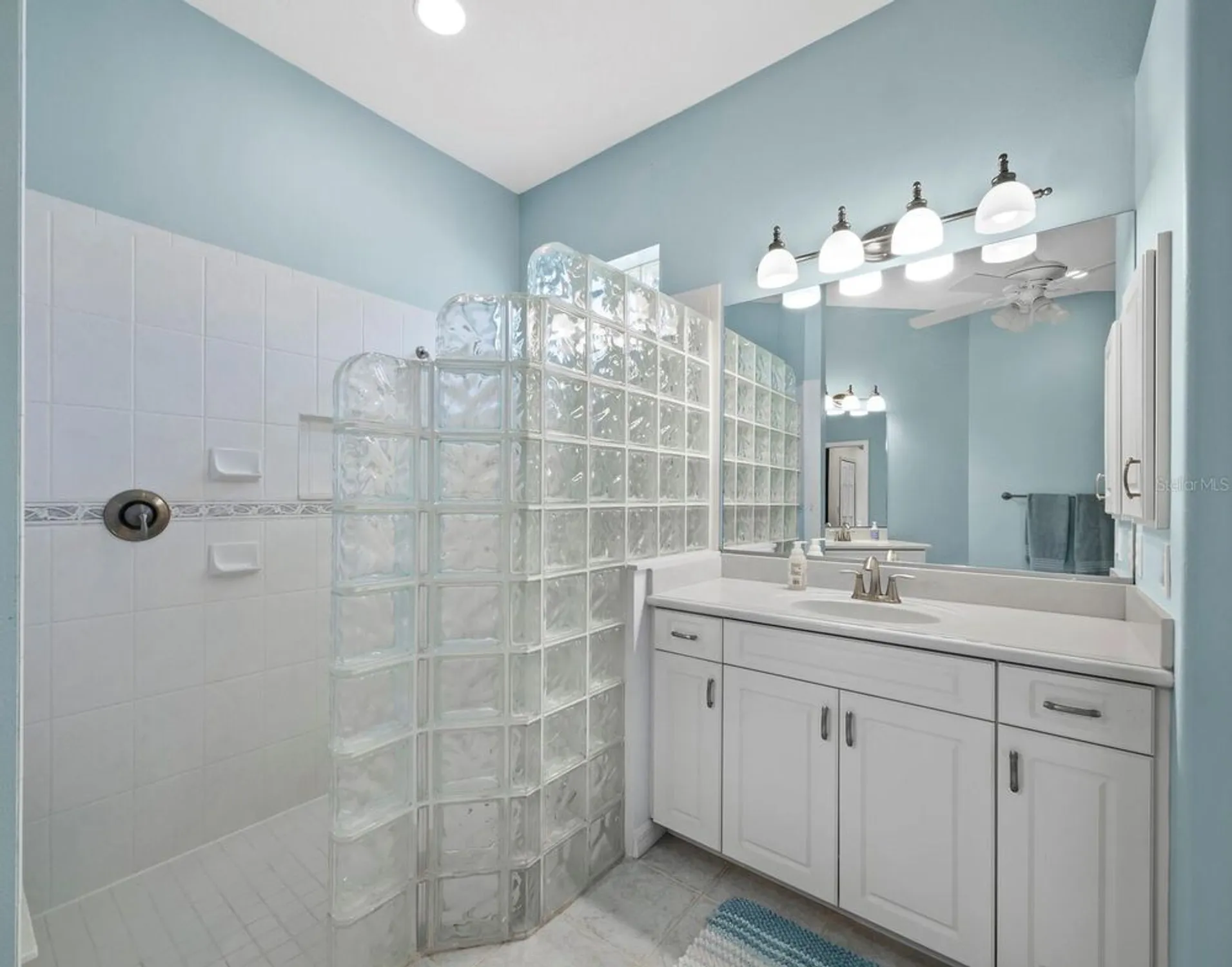 Property Slideshow image 38 of 60 | 6643 butlers crest dr, Bradenton, FL, 34203