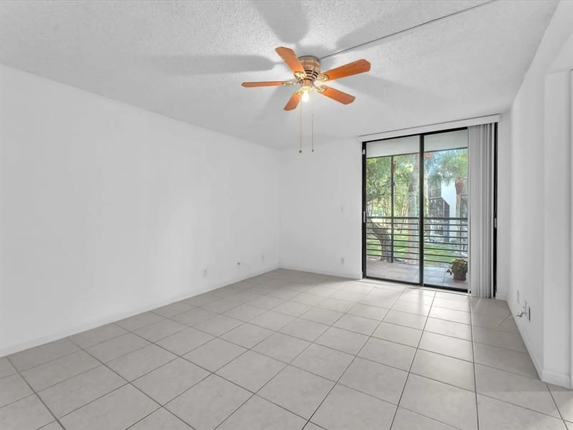 Property Slideshow image 15 of 37 | 7750 w mcnab rd apt 202, Tamarac, FL, 33321
