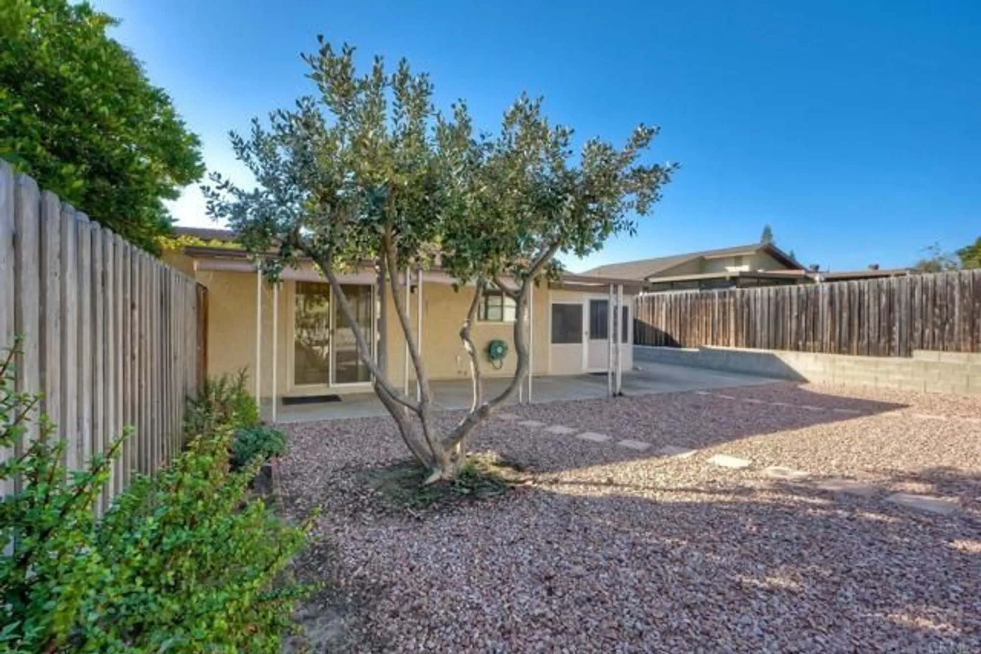 Property Slideshow image 27 of 30 | 1410 panorama ridge rd, Oceanside, CA, 92056