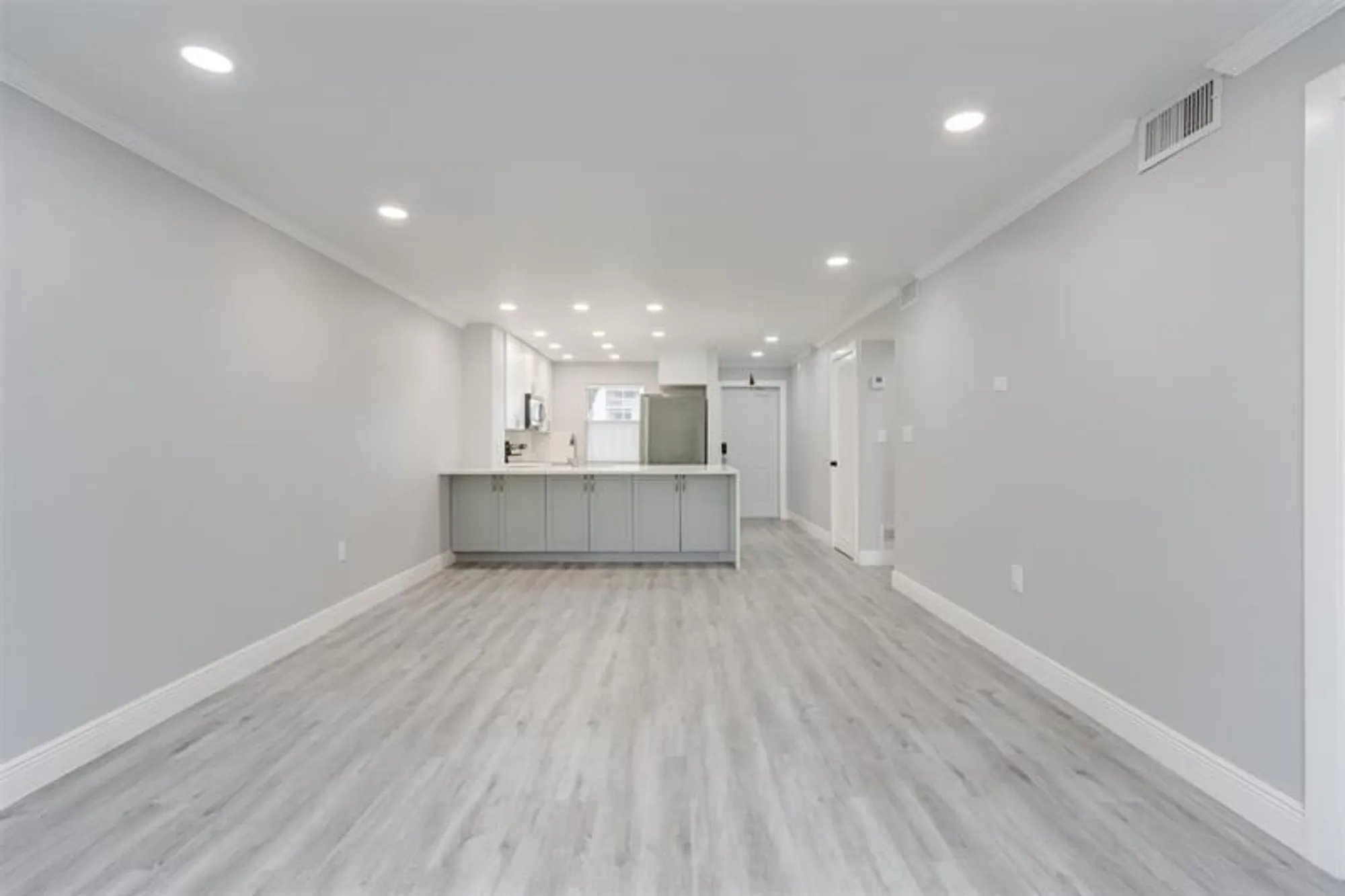 Property Slideshow image 16 of 43 | 9856 marina blvd 1314, Boca Raton, FL, 33428