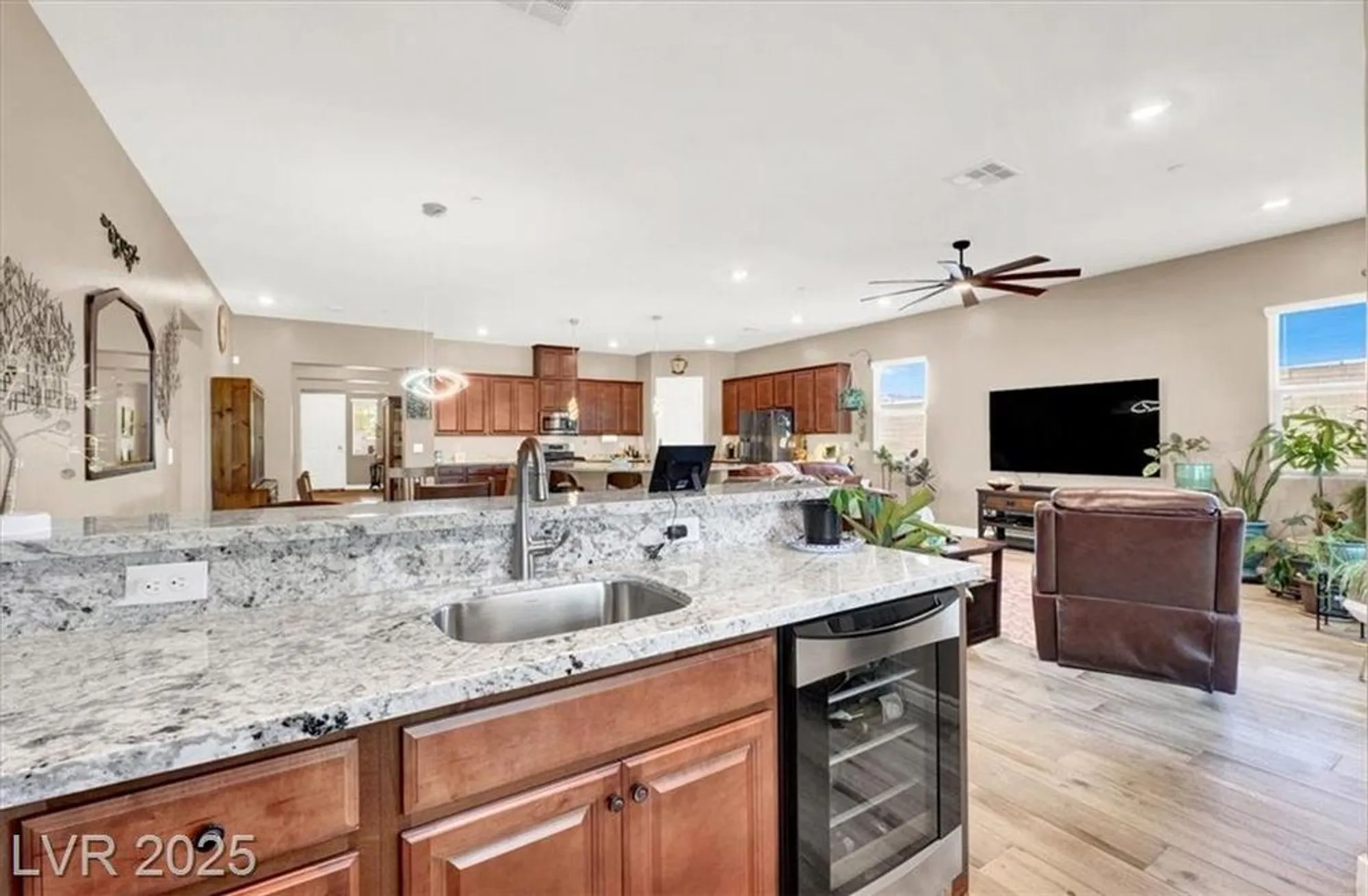Property Slideshow image 22 of 48 | 400 middlestone ave, Henderson, NV, 89011