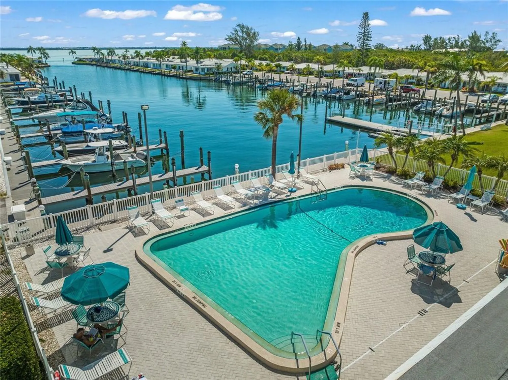 Property Slideshow image 21 of 39 | 738 el centro, Longboat Key, FL, 34228