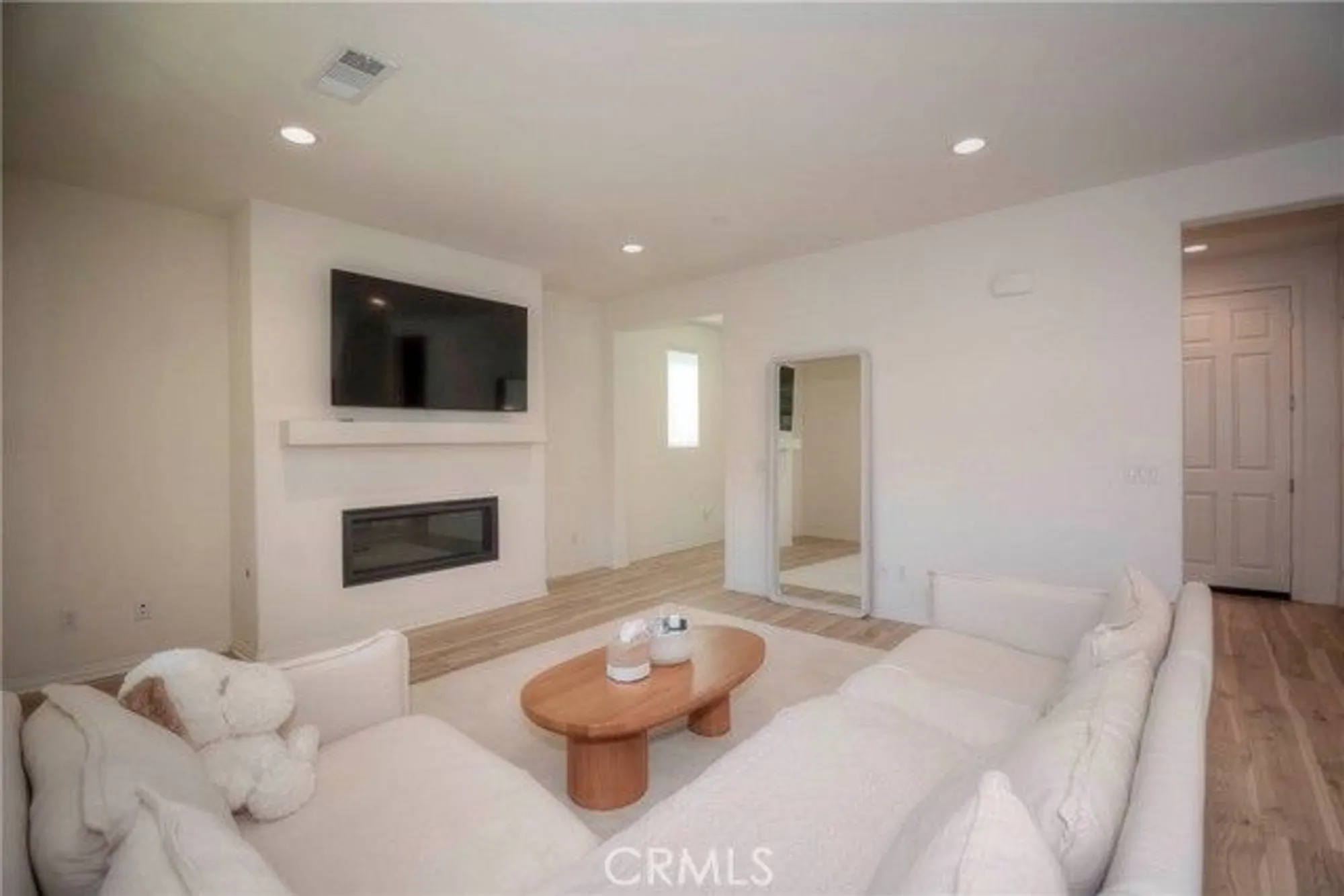 Property Slideshow image 10 of 45 | 24218 hillcrest dr, Corona, CA, 92883