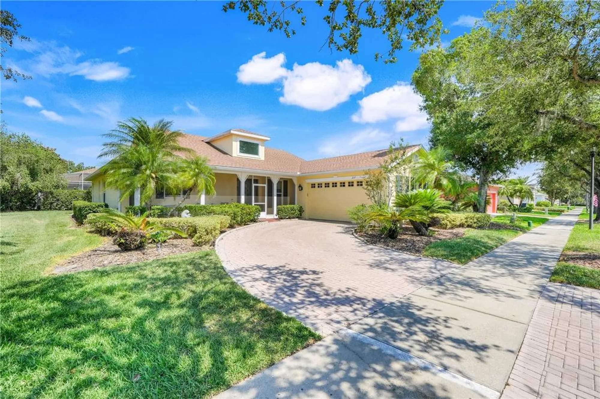 Property Slideshow image 2 of 47 | 217 lake cassidy dr, Kissimmee, FL, 34759