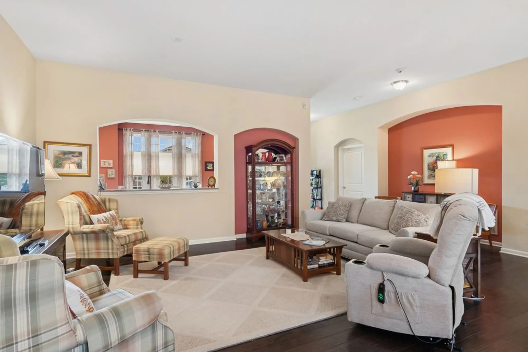 Property Slideshow image 4 of 28 | 2604 avondale cir # 4492, Naperville, IL, 60564