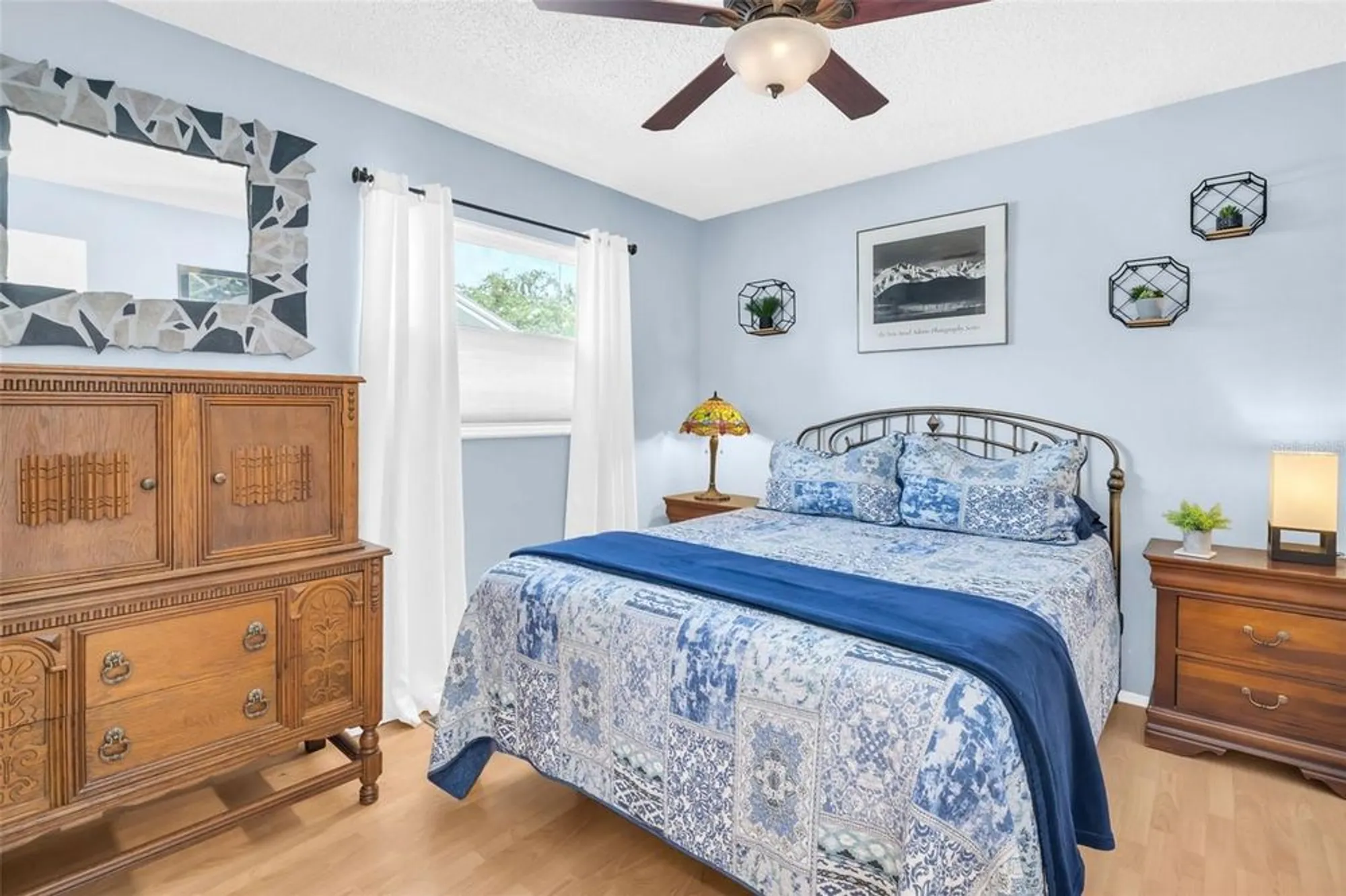 Property Slideshow image 27 of 55 | 2936 macalpin dr, Palm Harbor, FL, 34684