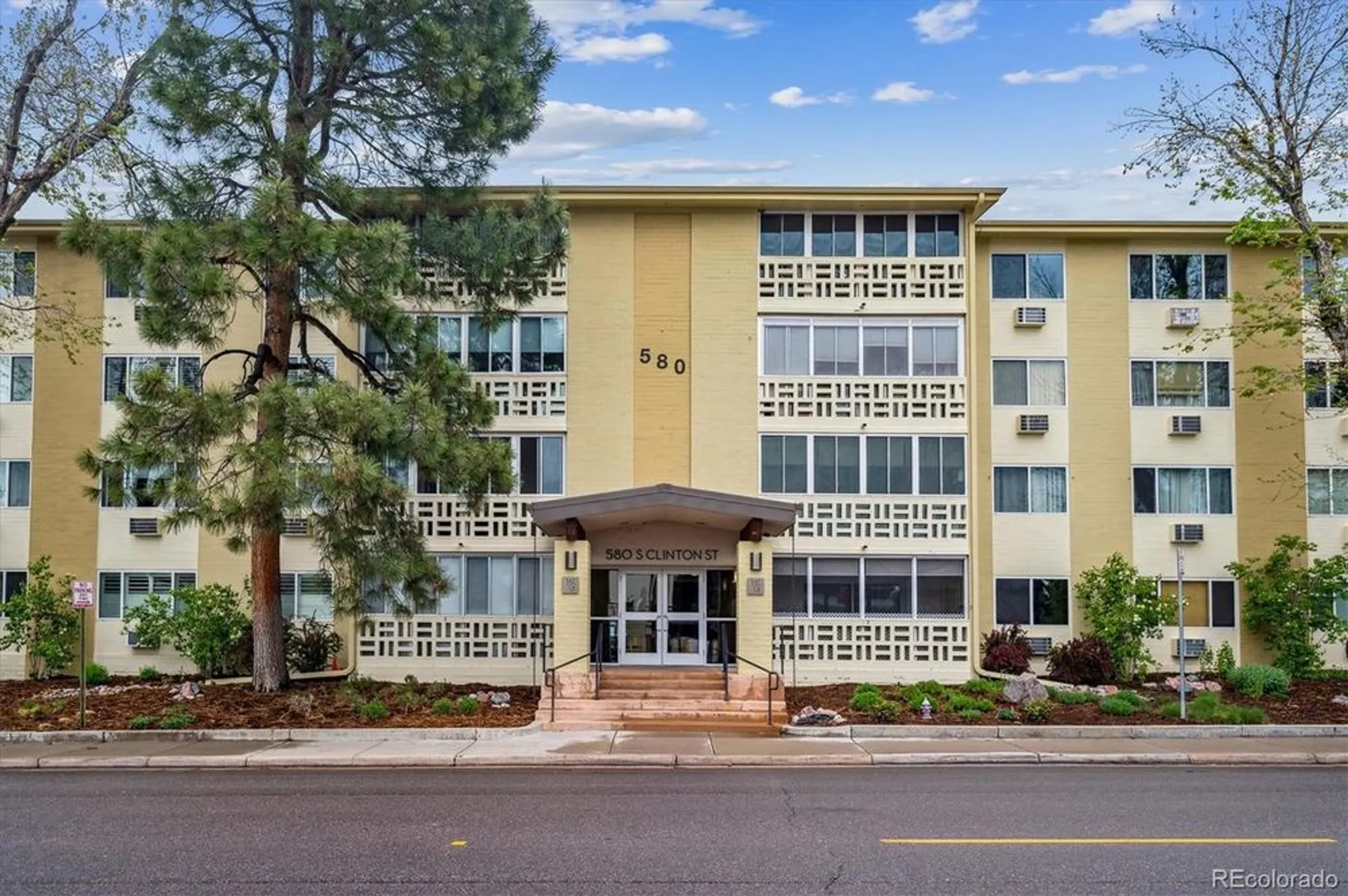 Property Slideshow image 19 of 49 | 580 s clinton st apt 12c, Denver, CO, 80247
