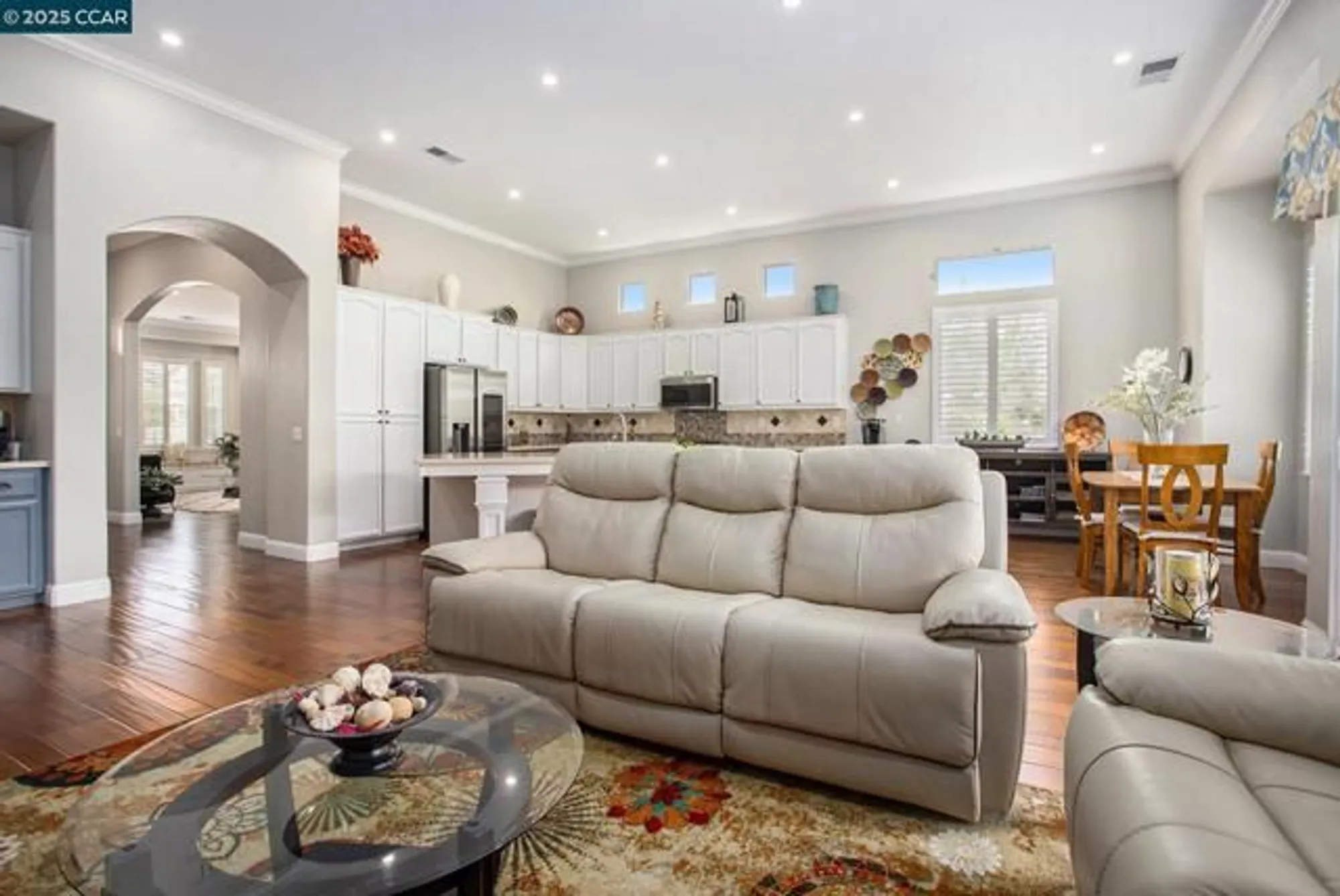 Property Slideshow image 10 of 32 | 451 tayberry ln, Brentwood, CA, 94513