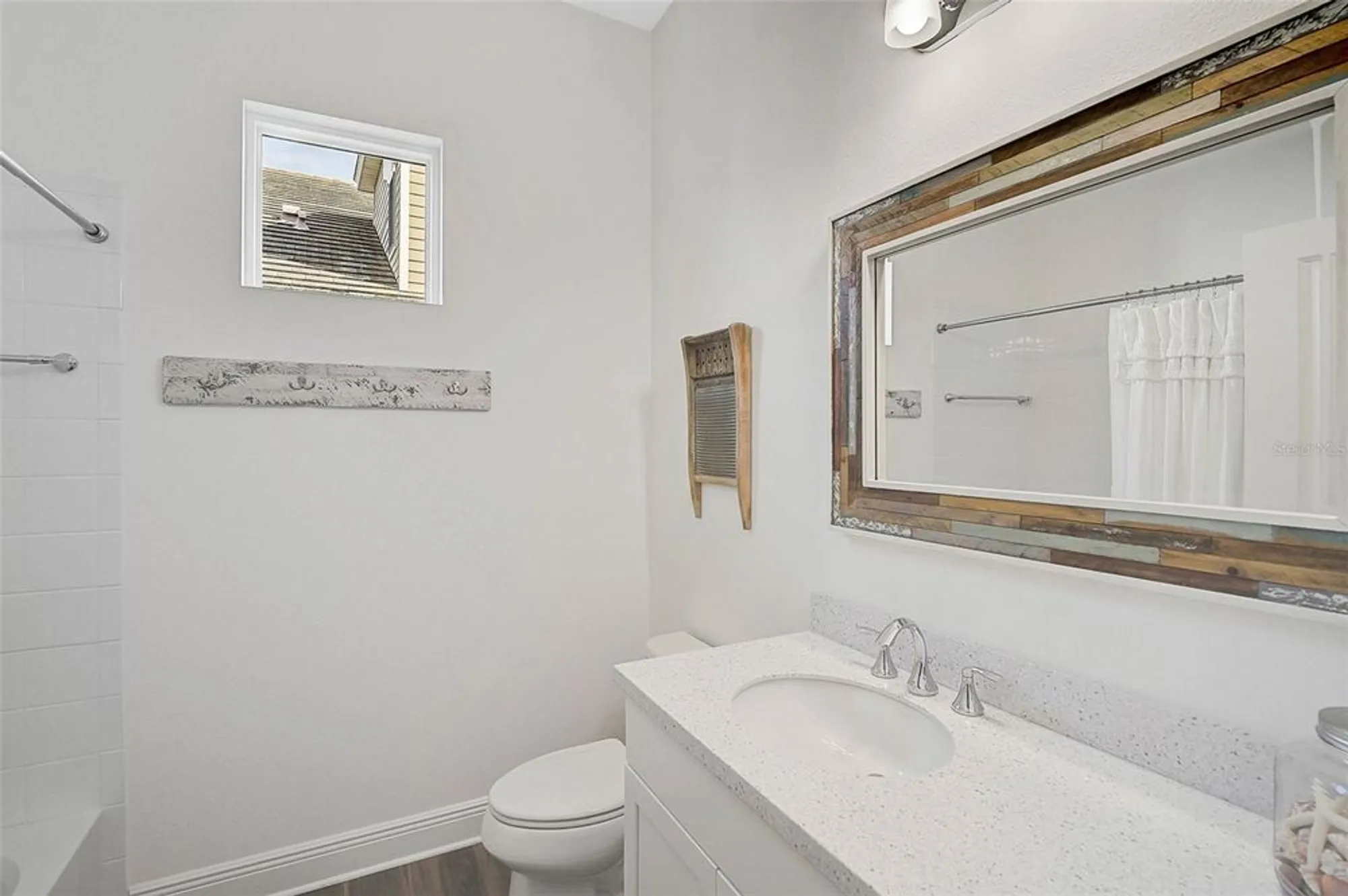 Property Slideshow image 21 of 47 | 12353 auburndale ct, Venice, FL, 34293