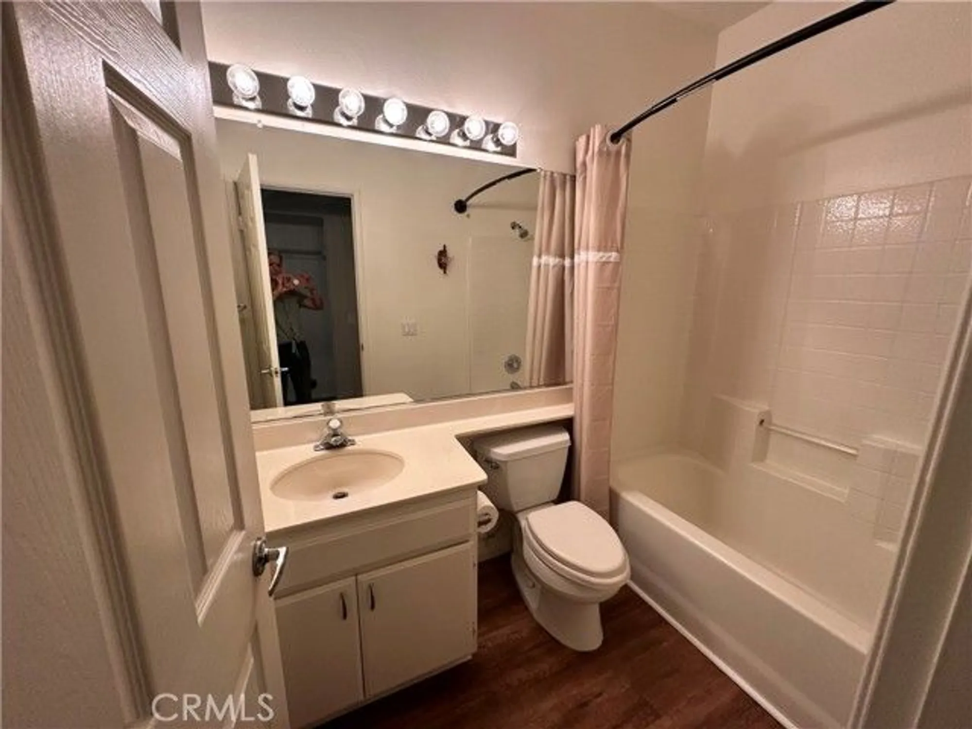 Property Slideshow image 9 of 11 | 19014 primrose ln, Apple Valley, CA, 92308