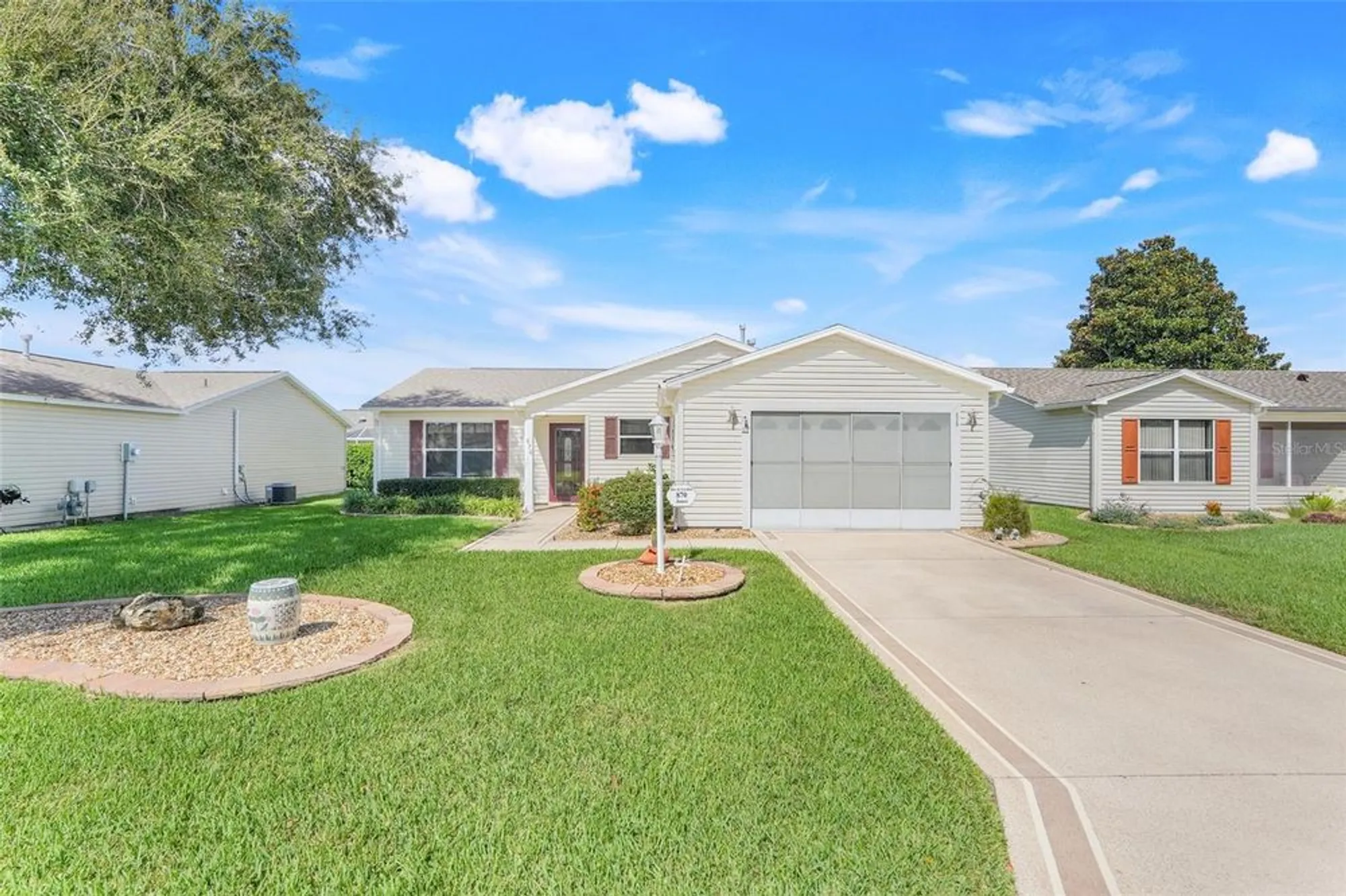 Property Slideshow image 1 of 40 | 870 henderson ln, The Villages, FL, 32162