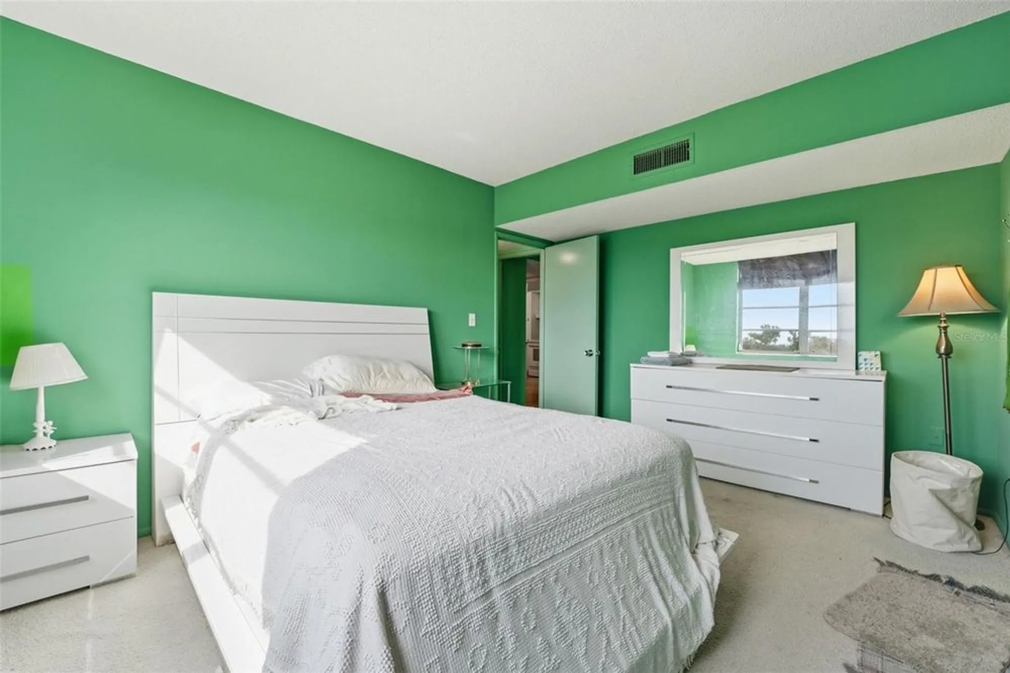 Property Slideshow image 15 of 26 | 7461 w country club dr 301, Sarasota, FL, 34243