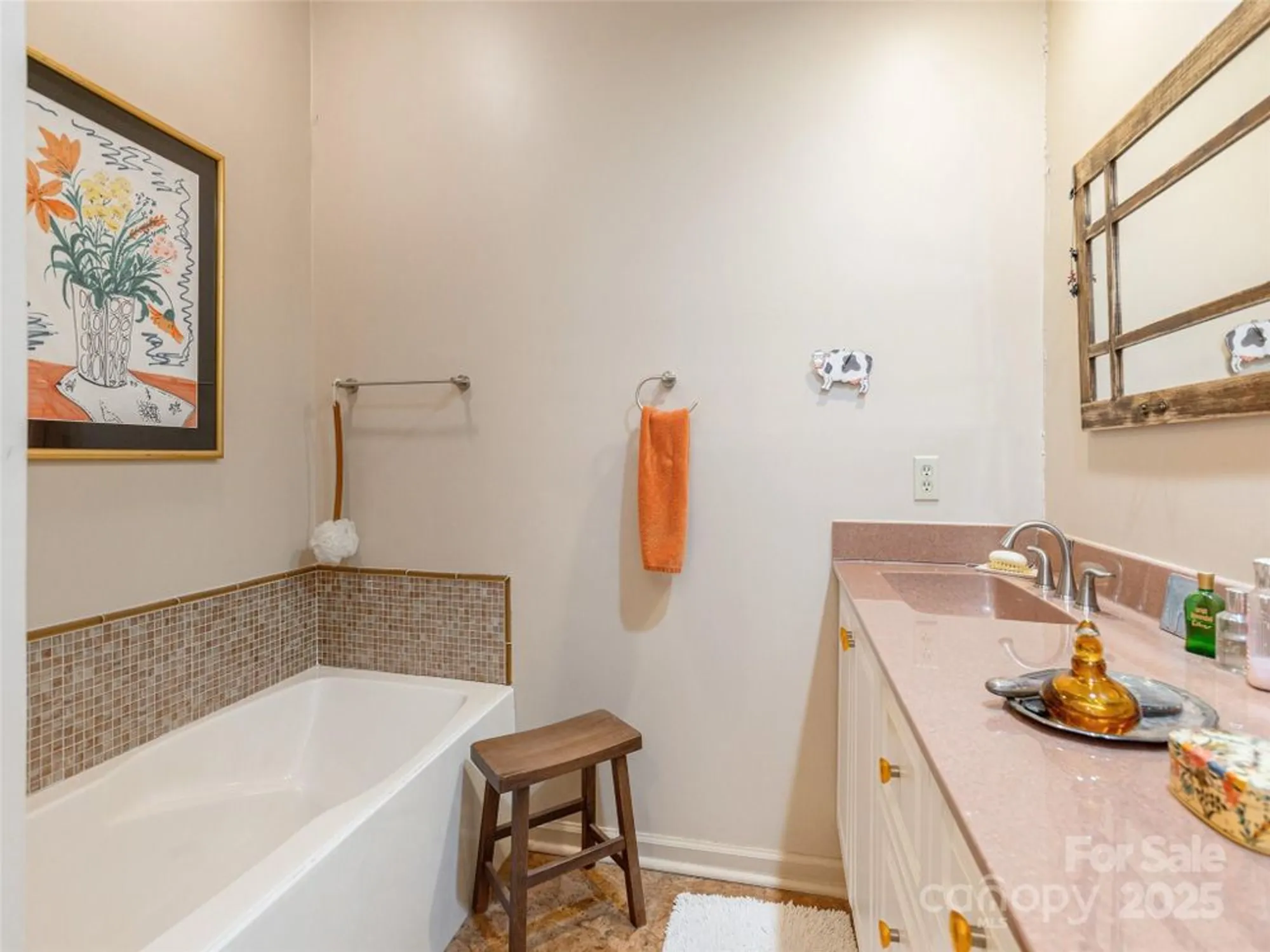 Property Slideshow image 18 of 24 | 12 country meadows ln, Hendersonville, NC, 28792