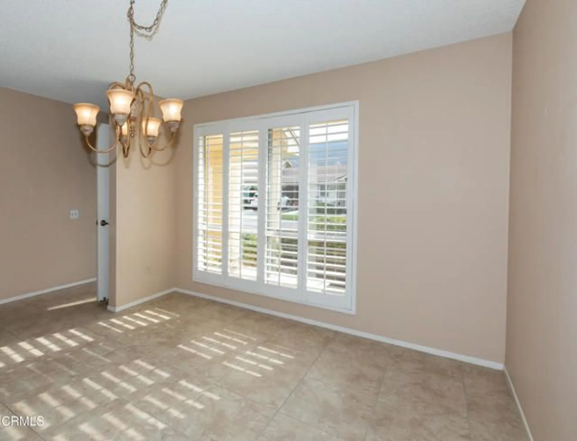 Property Slideshow image 9 of 49 | 24133 village 24, Camarillo, CA, 93012