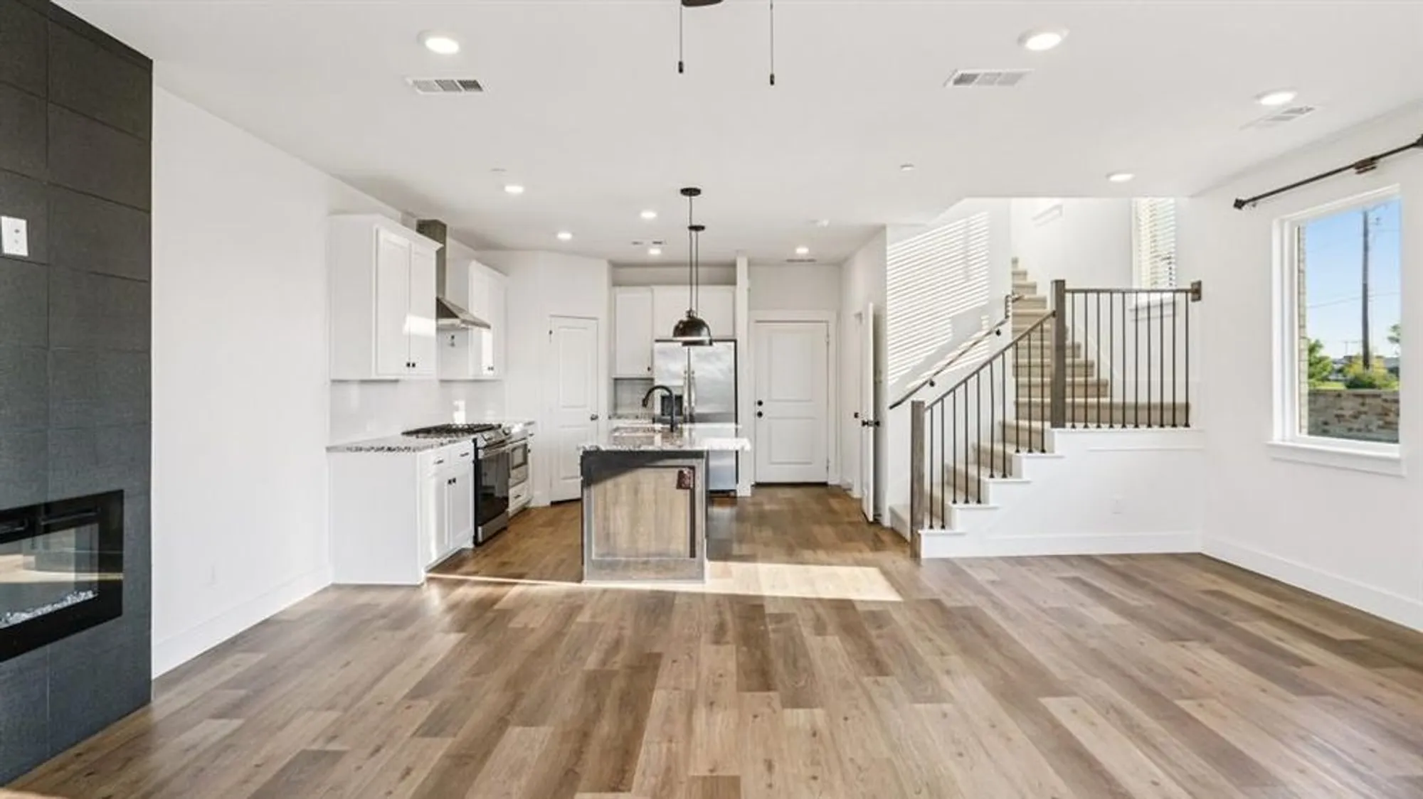 Property Slideshow image 11 of 36 | 3661 rosemont dr, Prosper, TX, 76208