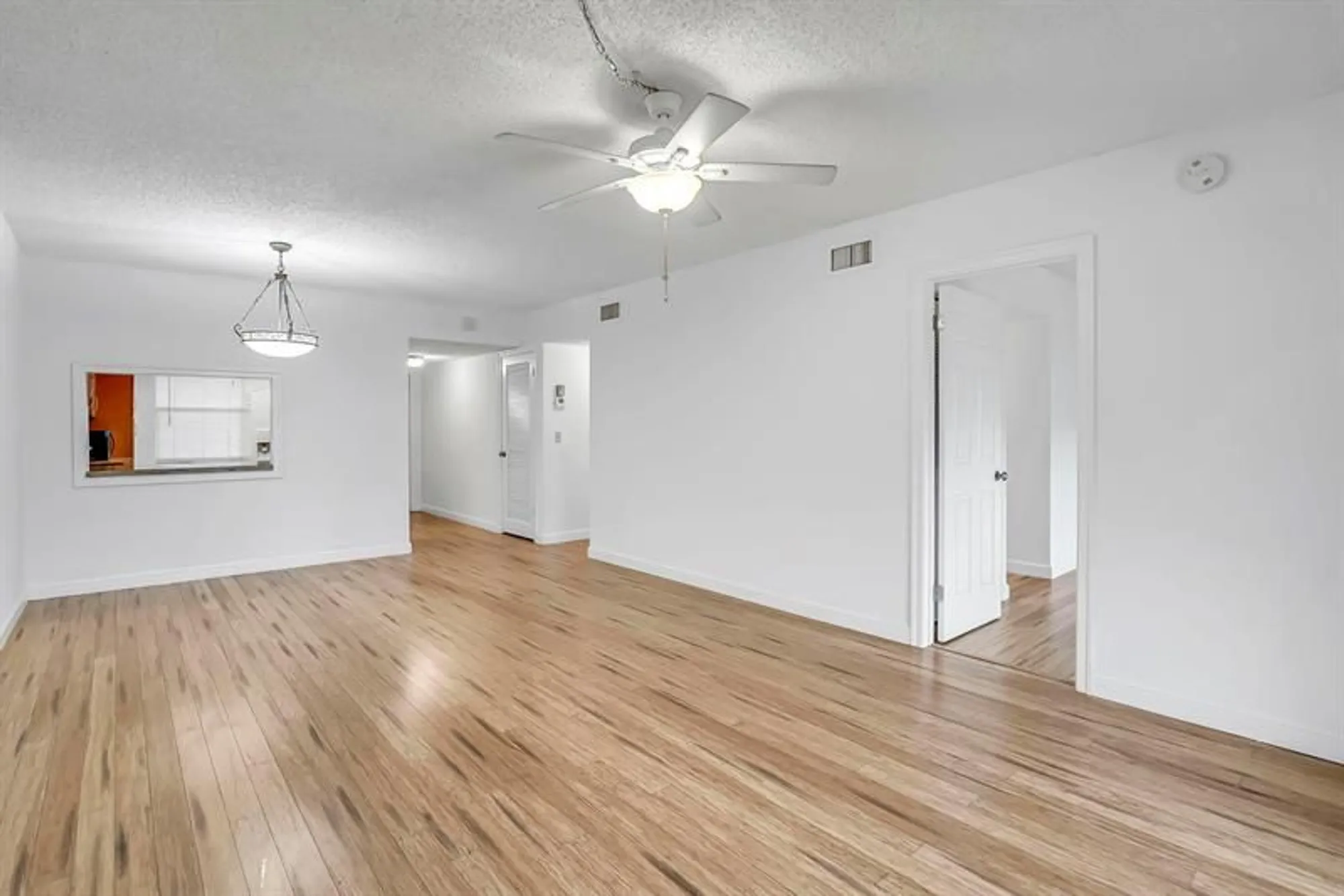 Property Slideshow image 12 of 27 | 9872 marina blvd apt 1417, Boca Raton, FL, 33428