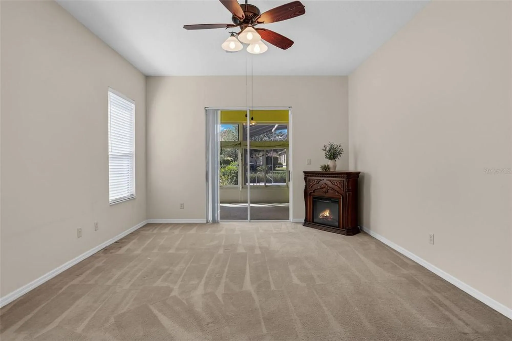 Property Slideshow image 19 of 73 | 3728 mulberry grove loop, Leesburg, FL, 34748
