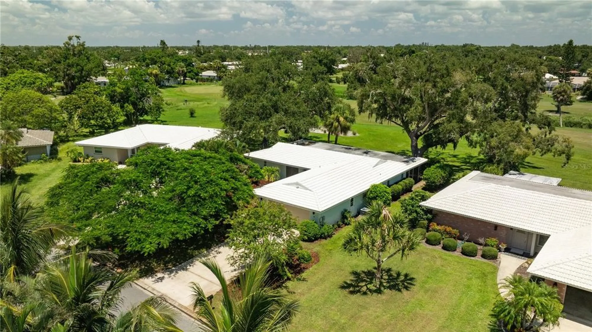 Property Slideshow image 49 of 52 | 3337 spring mill cir, Sarasota, FL, 34239