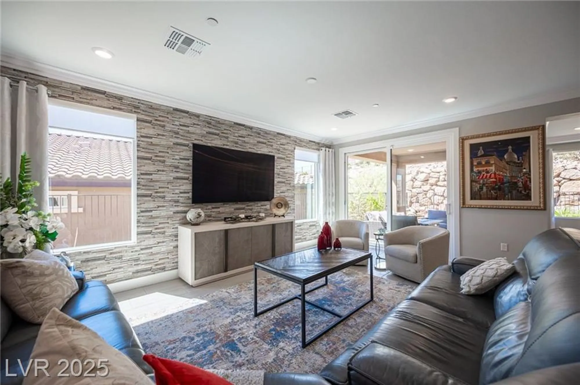 Property Slideshow image 22 of 55 | 35 cliffwater st, Henderson, NV, 89011