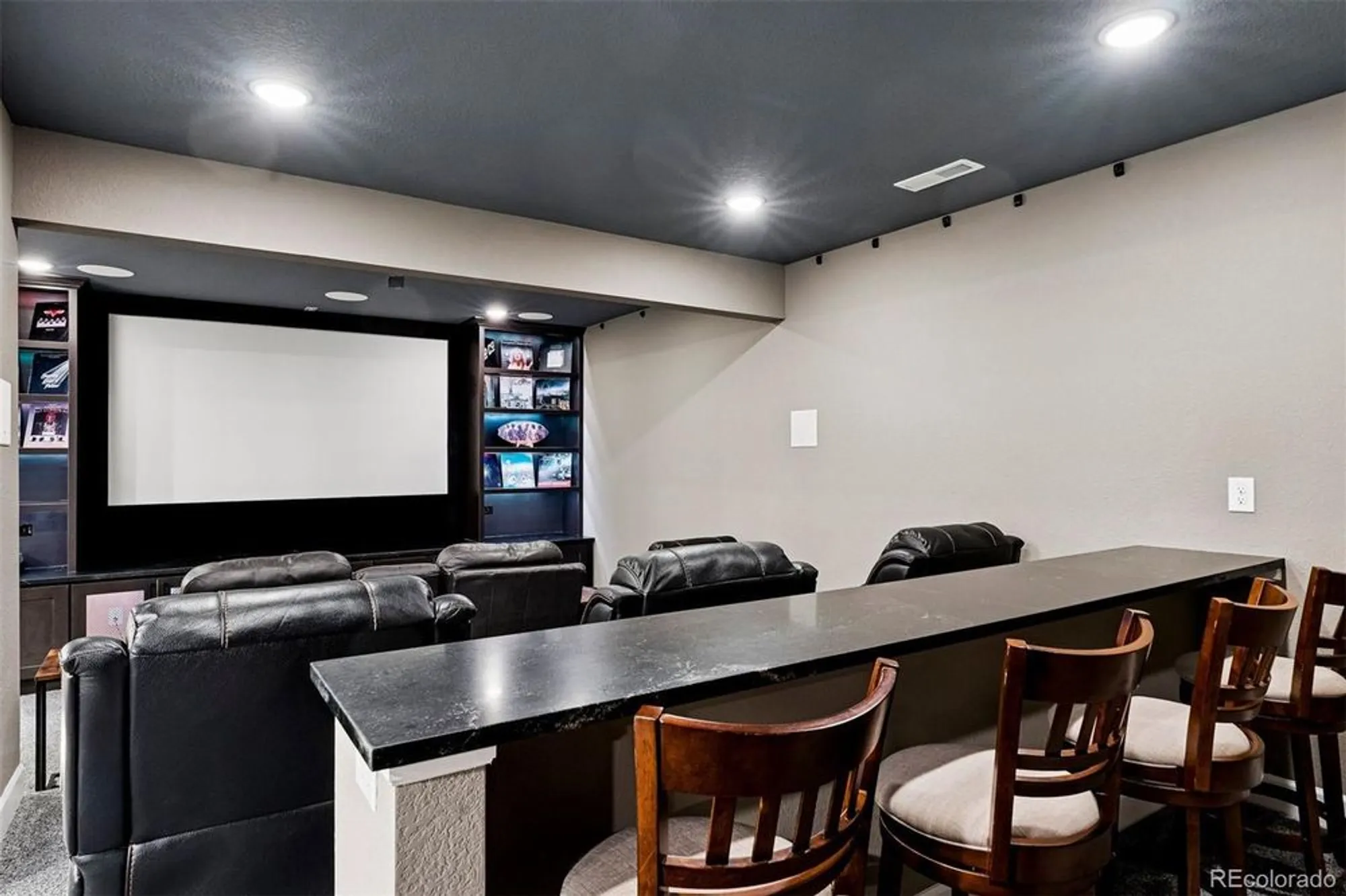 Property Slideshow image 23 of 50 | 532 woodroot cir, Castle Rock, CO, 80104