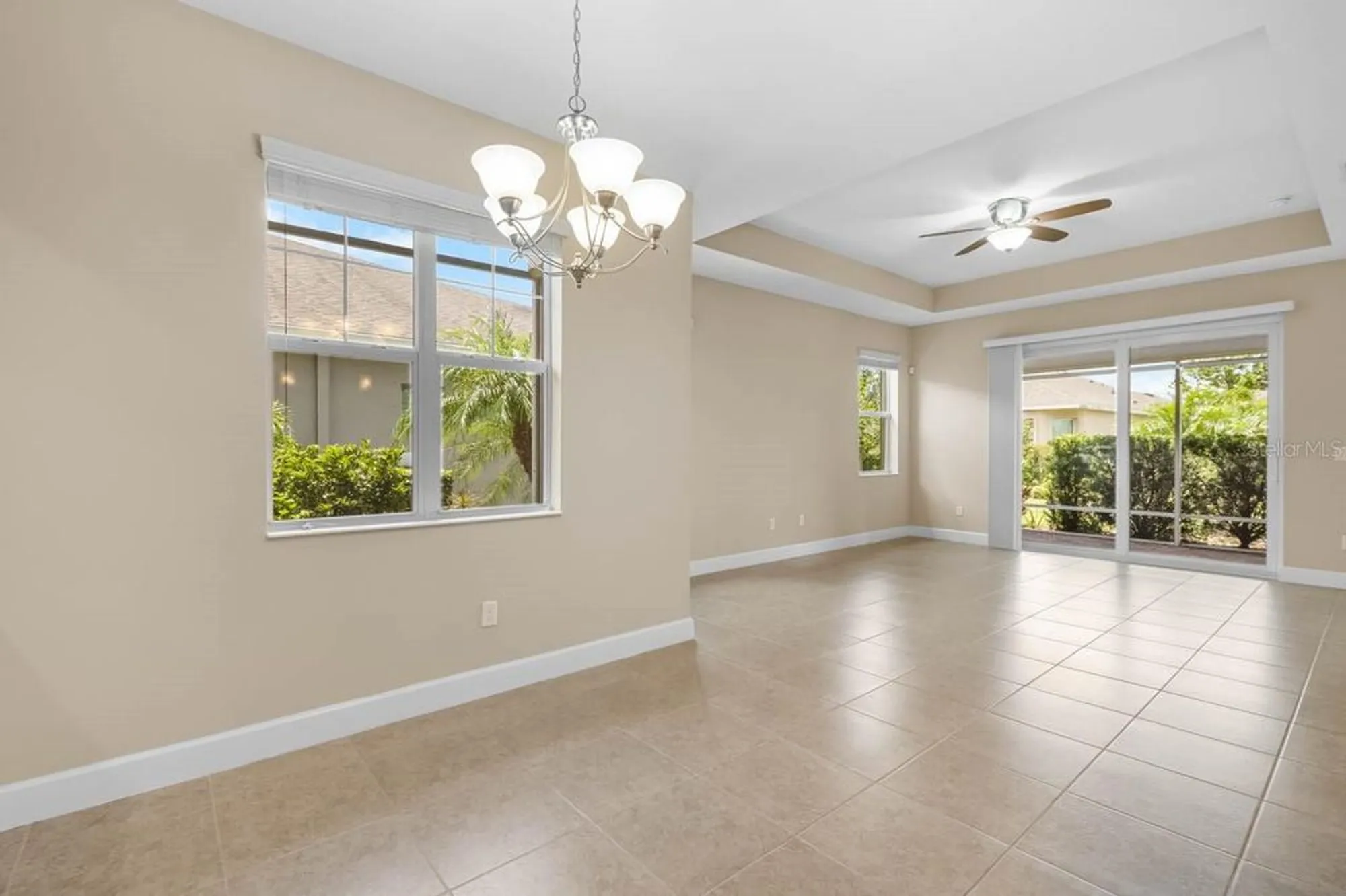 Property Slideshow image 11 of 60 | 809 chipper dr, Sun City Center, FL, 33573