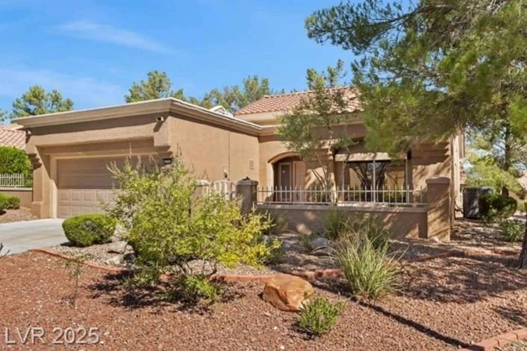 Property Slideshow image 1 of 33 | 9352 villa ridge dr, Las Vegas, NV, 89134