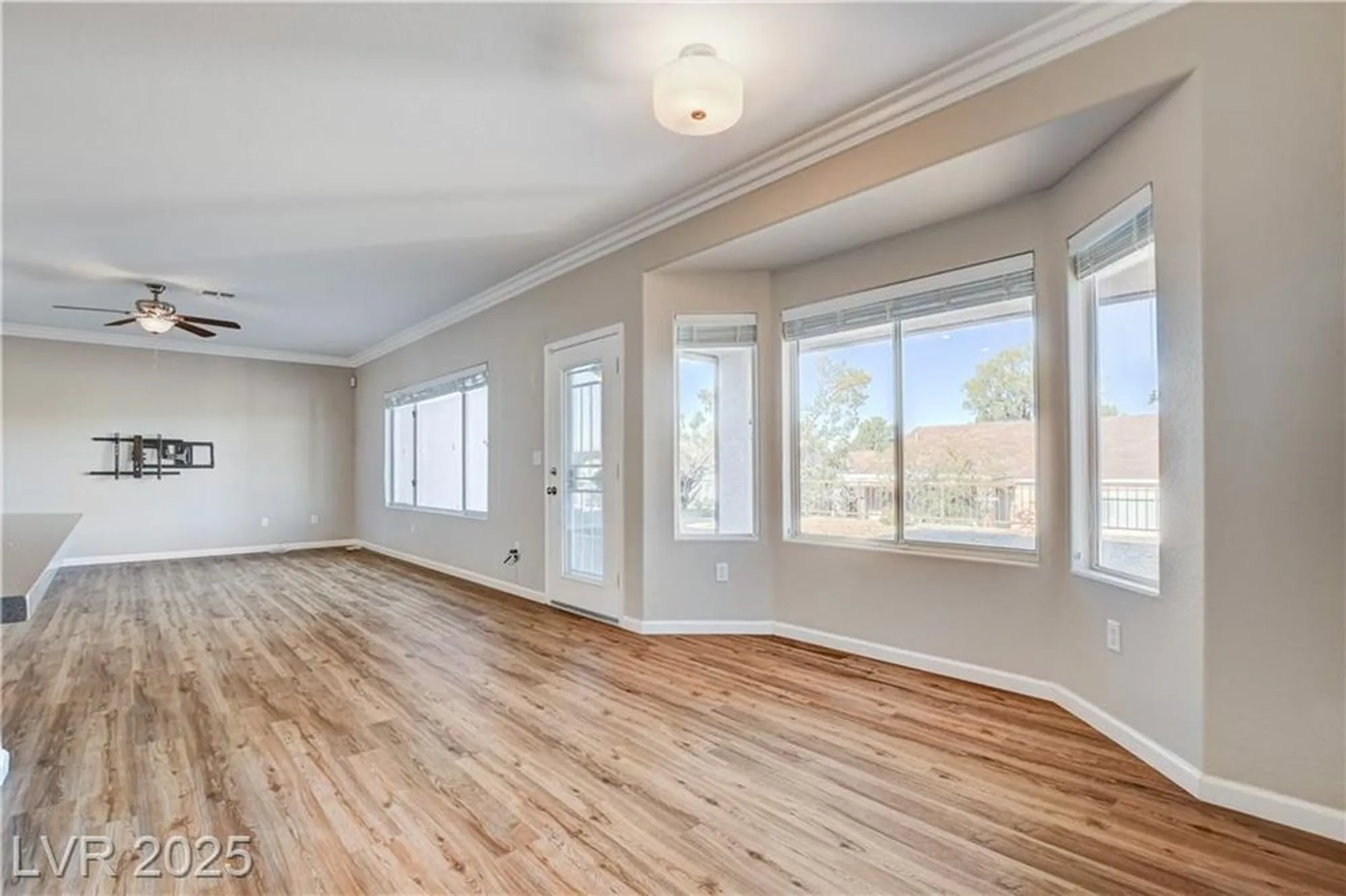 Property Slideshow image 6 of 86 | 2604 rangely ave, Henderson, NV, 89052