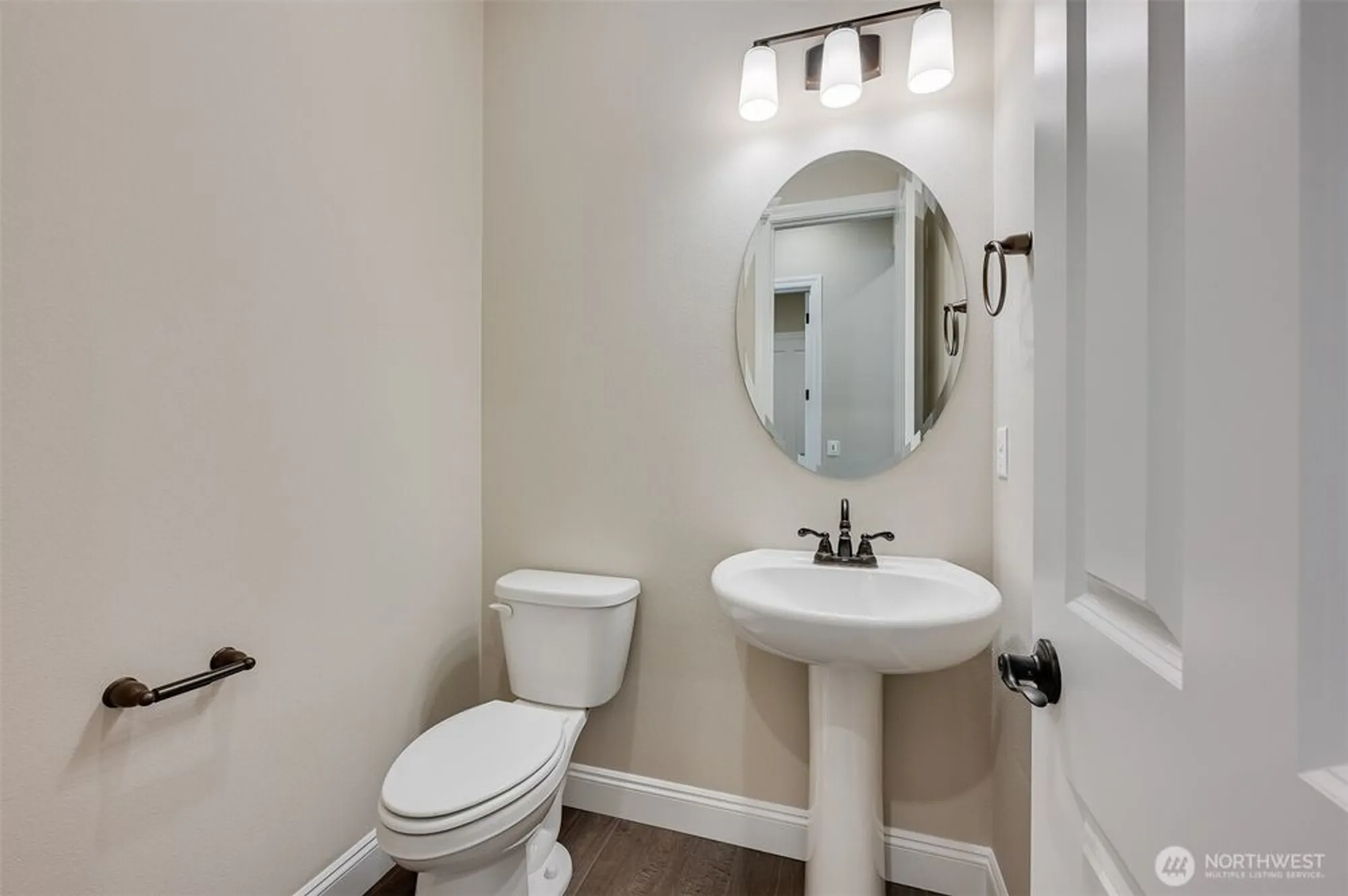 Property Slideshow image 19 of 33 | 20562 150th st e unit e, Bonney Lake, WA, 98391