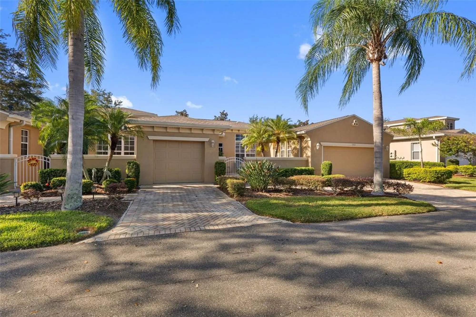 Property Slideshow image 5 of 64 | 2404 kensington greens dr, Sun City Center, FL, 33573
