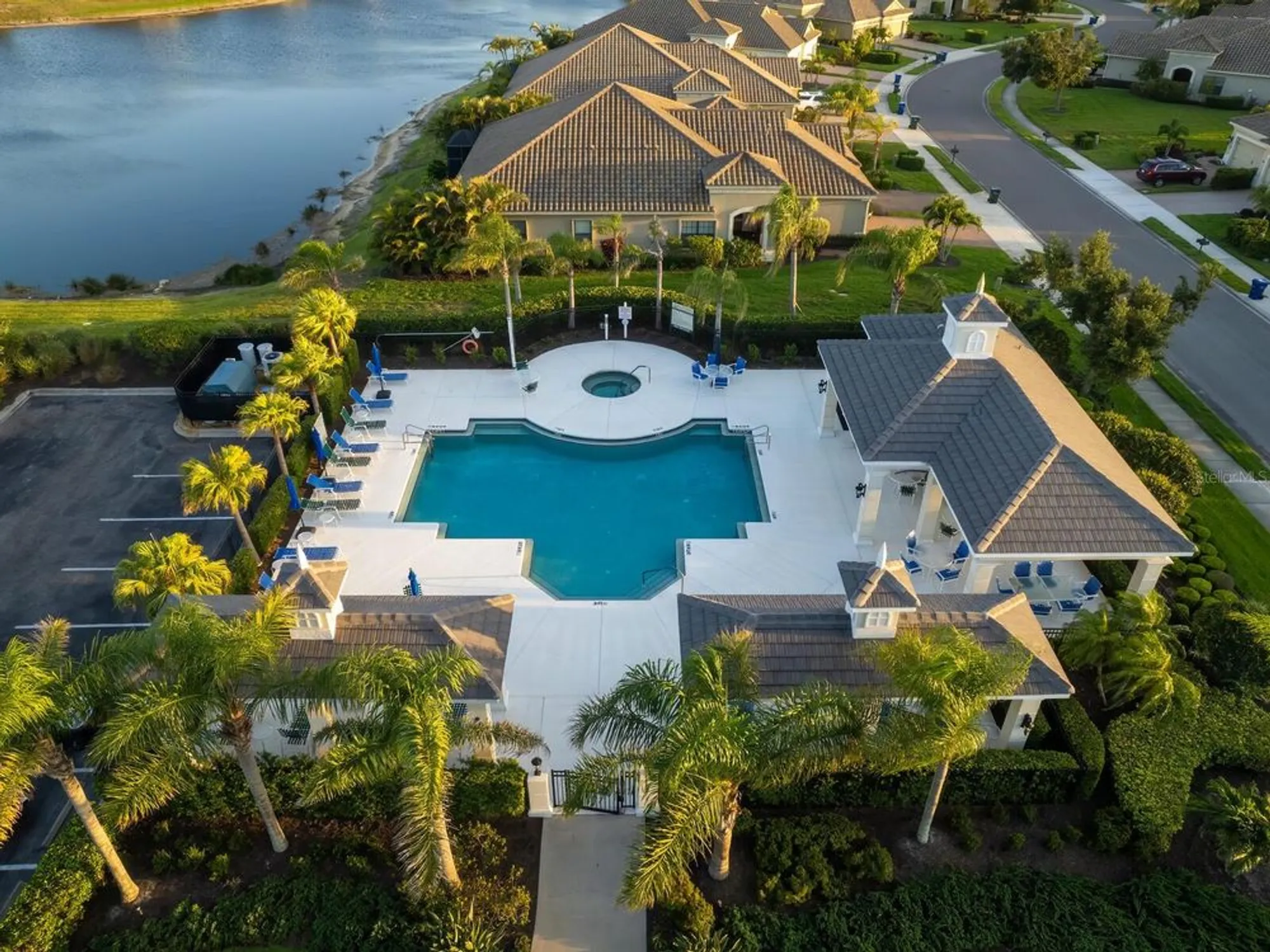 Property Slideshow image 38 of 67 | 27336 driver ln, Englewood, FL, 34223