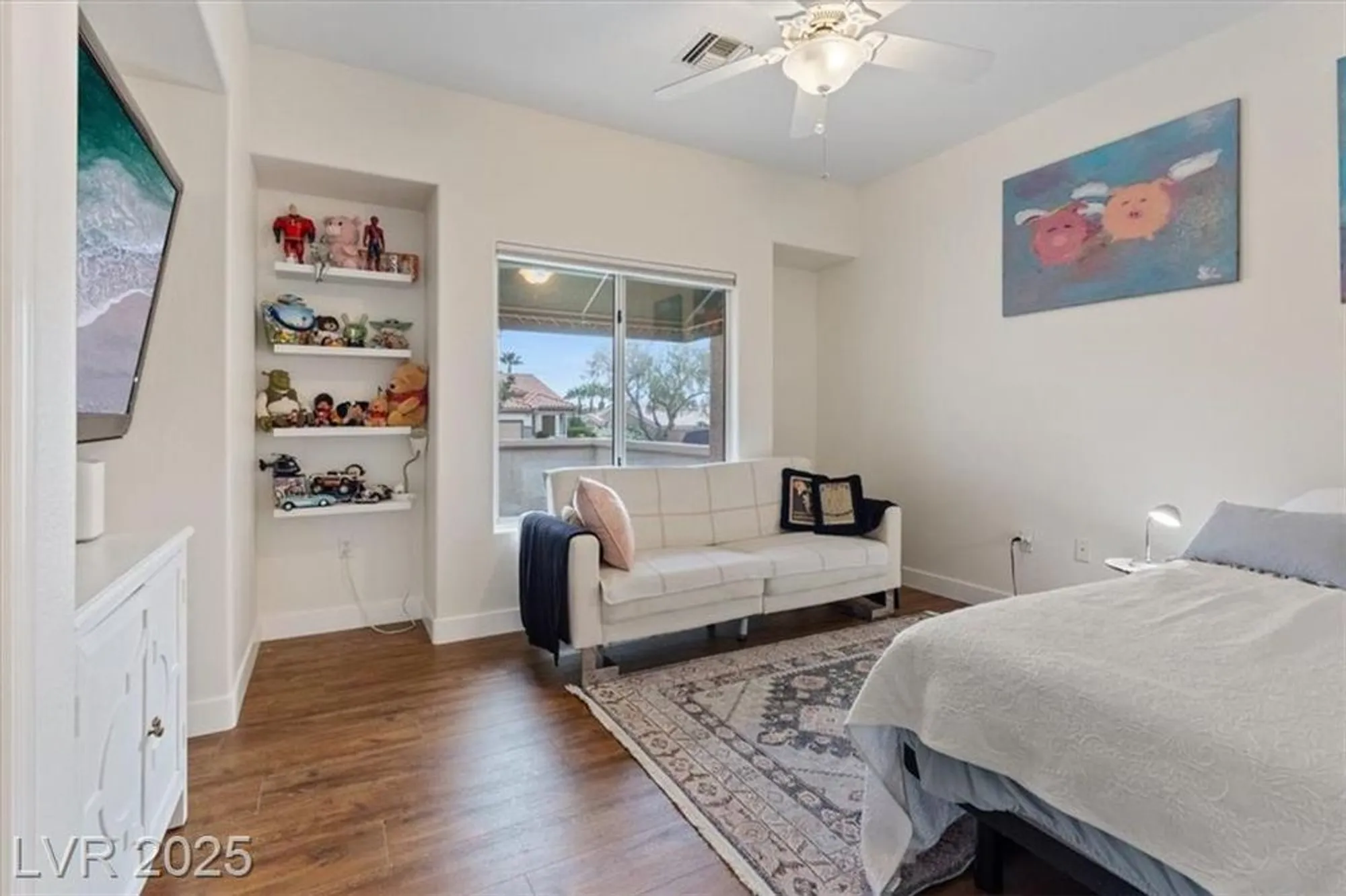 Property Slideshow image 10 of 21 | 11013 mission lakes ave, Las Vegas, NV, 89134