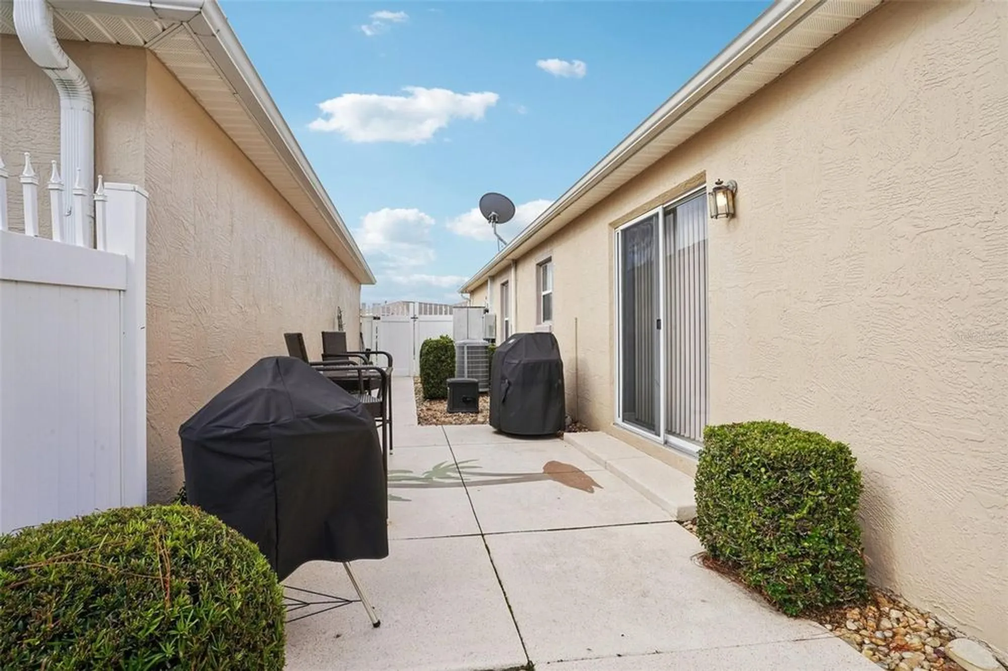Property Slideshow image 42 of 52 | 1868 dalton dr, The Villages, FL, 32162